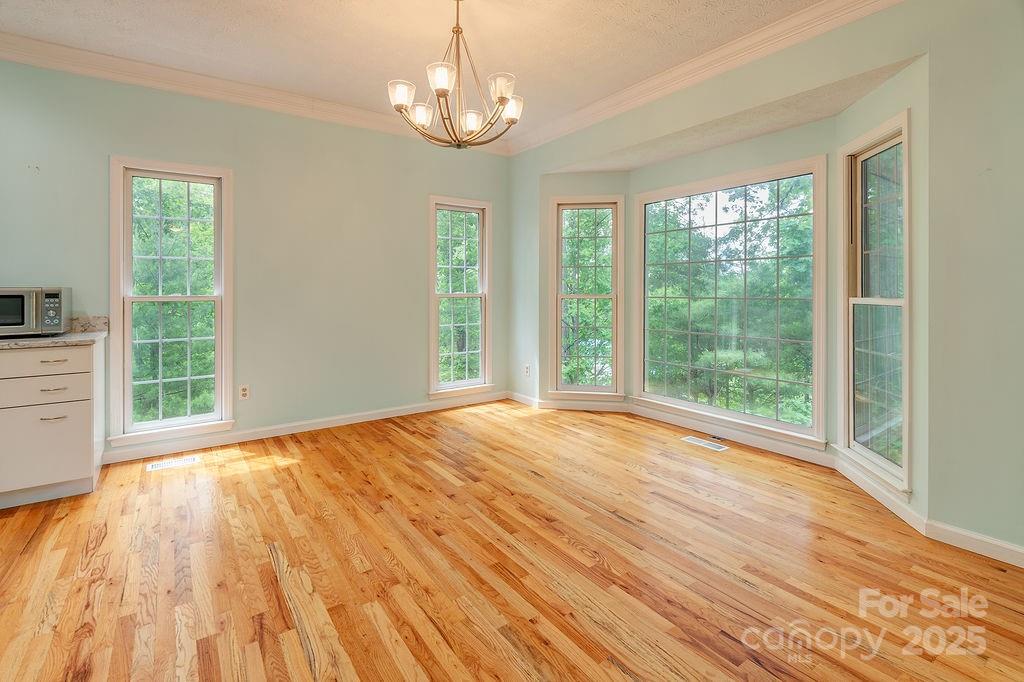 111 Sunny Ridge Drive Property Photo 8