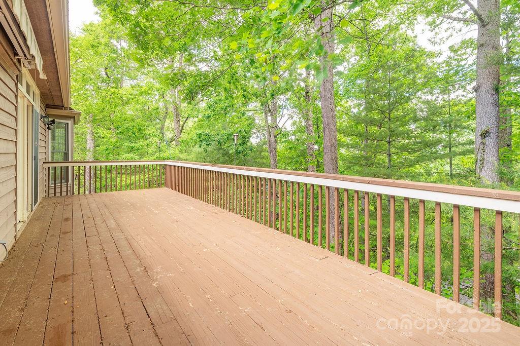 111 Sunny Ridge Drive Property Photo 27