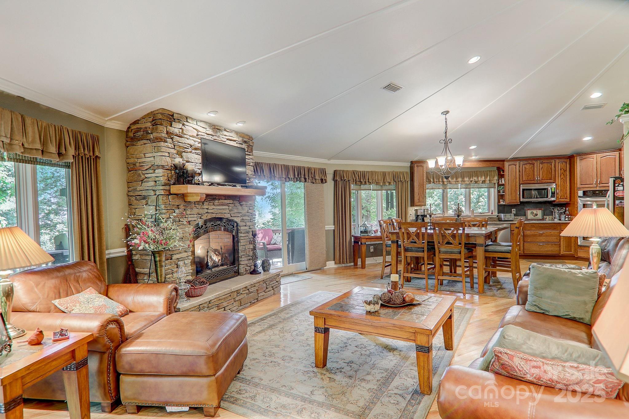 274 Slippery Rock Road Property Photo 12