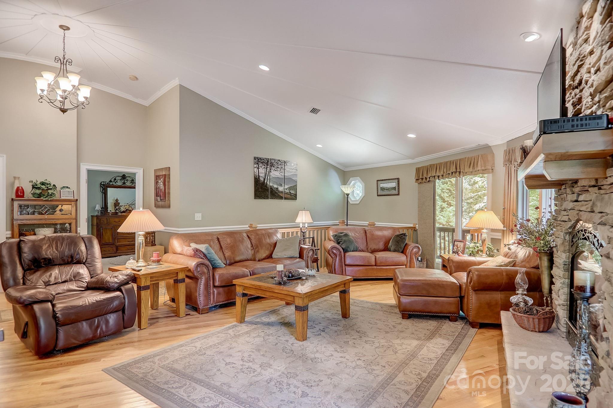 274 Slippery Rock Road Property Photo 15