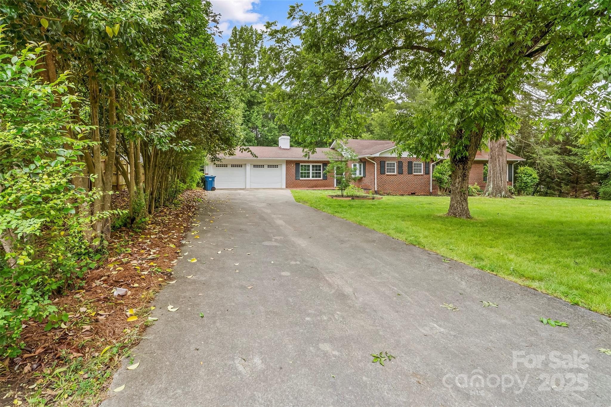 121 33rd Avenue Property Photo 3