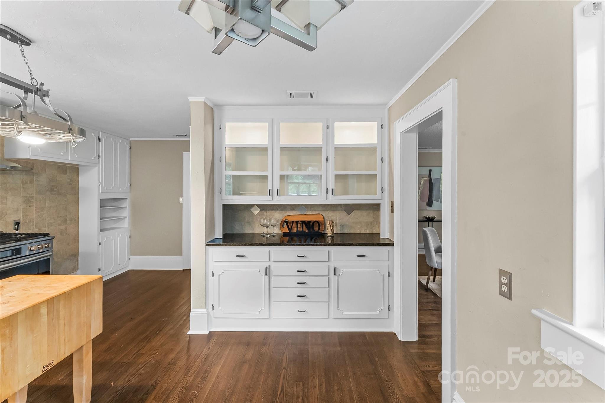 121 33rd Avenue Property Photo 12
