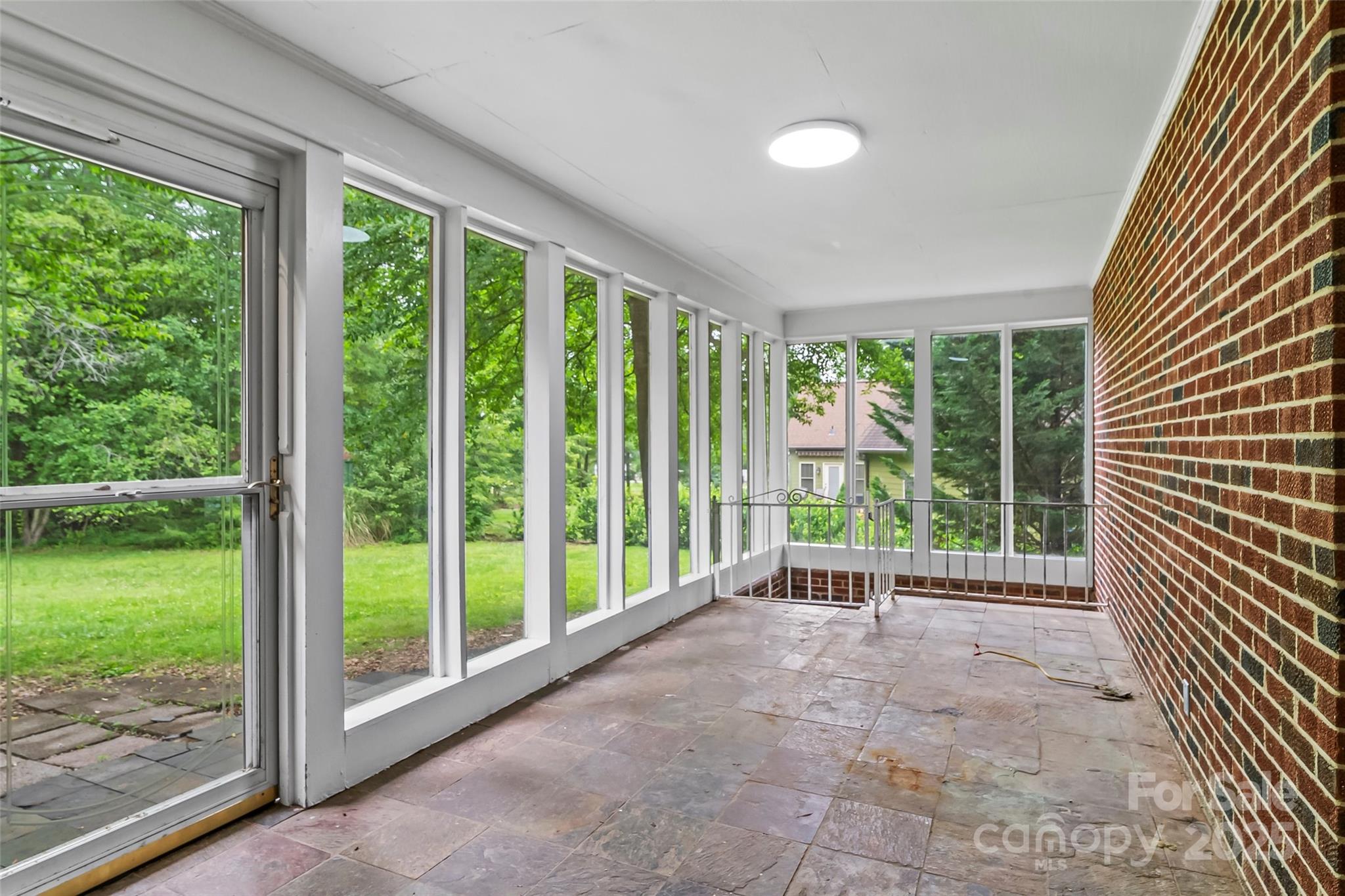 121 33rd Avenue Property Photo 20