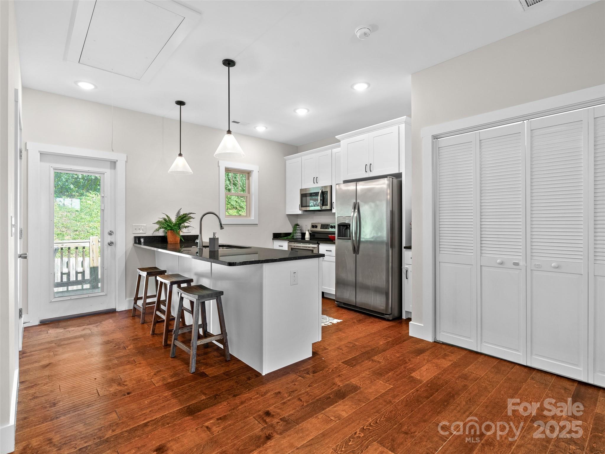 82 Wheeler Road Property Photo 4