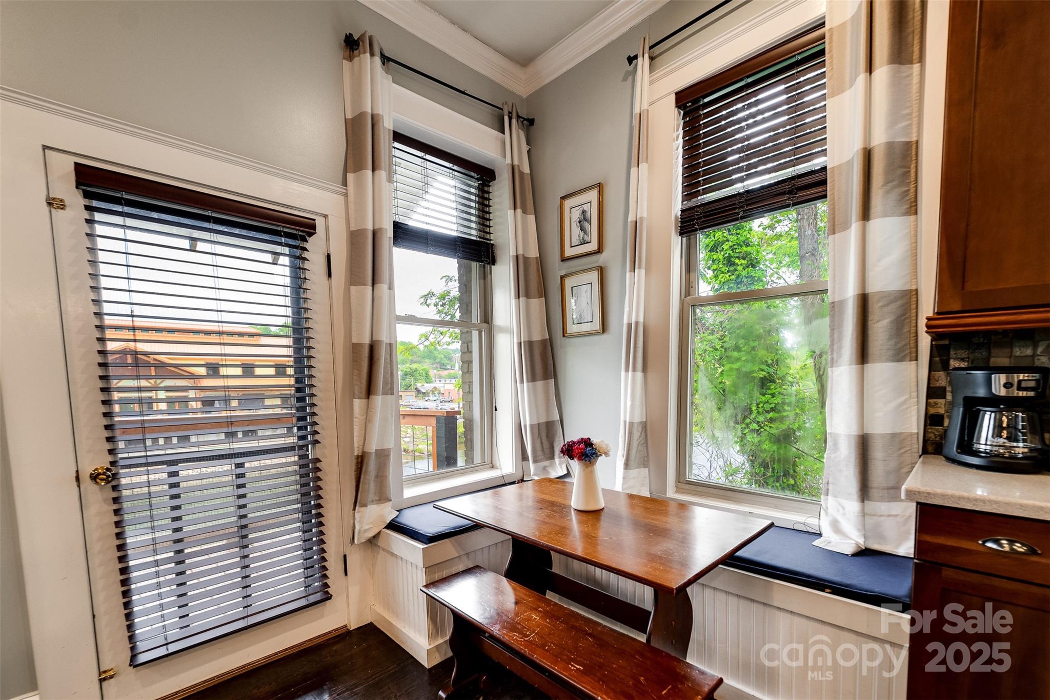 60 Everett Street Property Photo 11