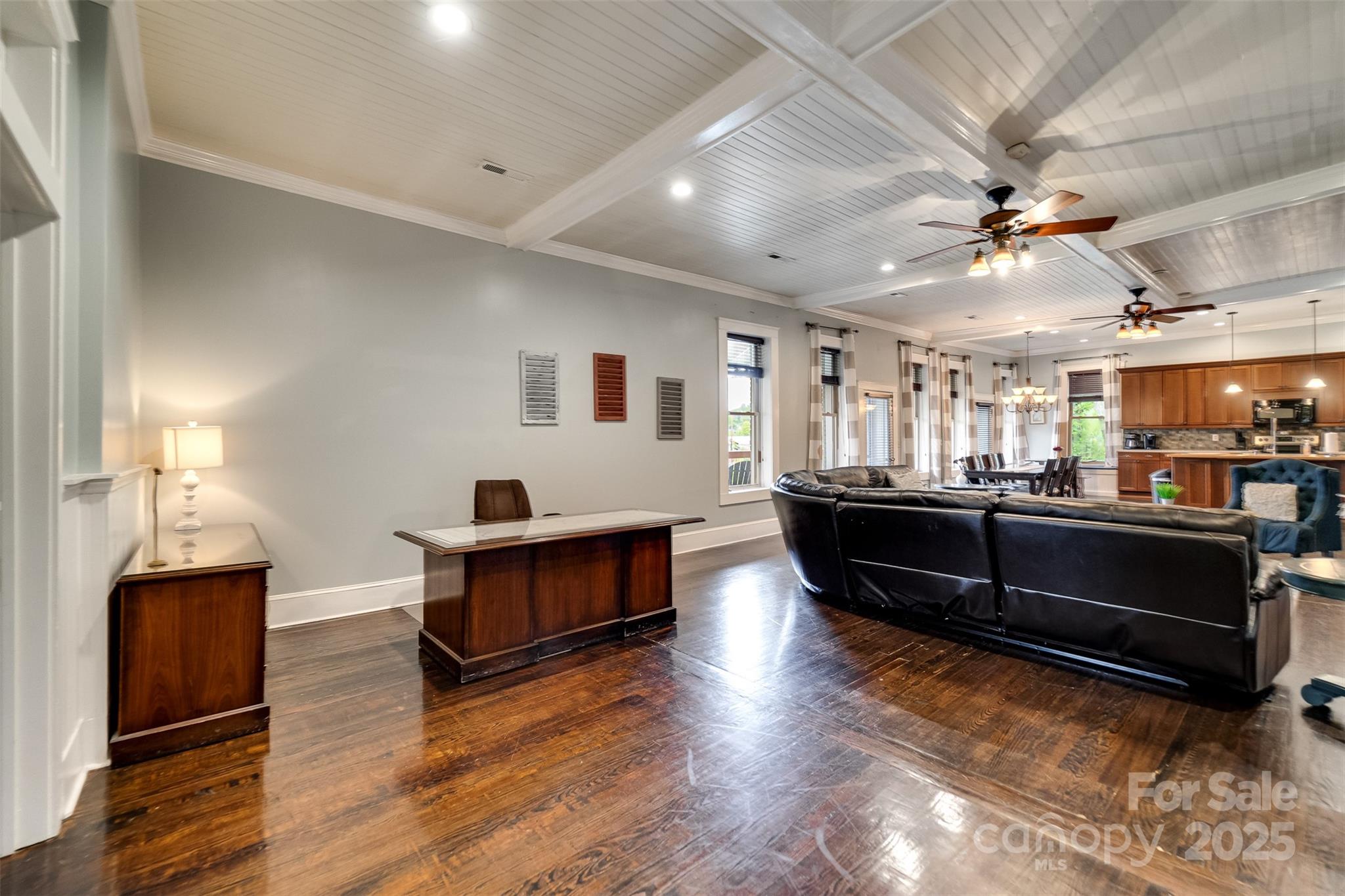 60 Everett Street Property Photo 16