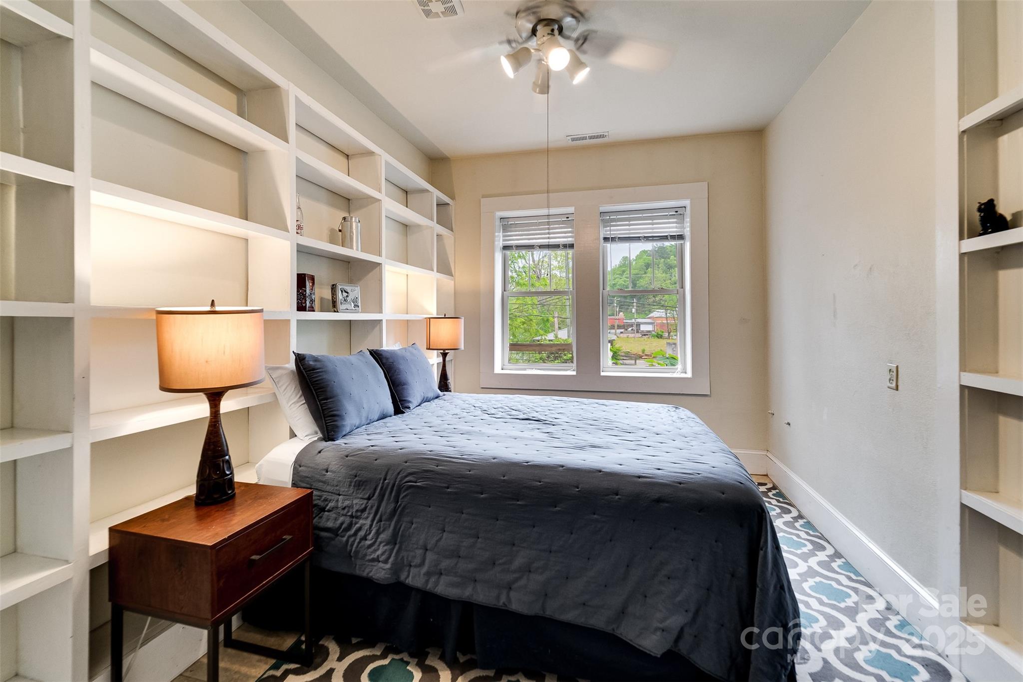 60 Everett Street Property Photo 22