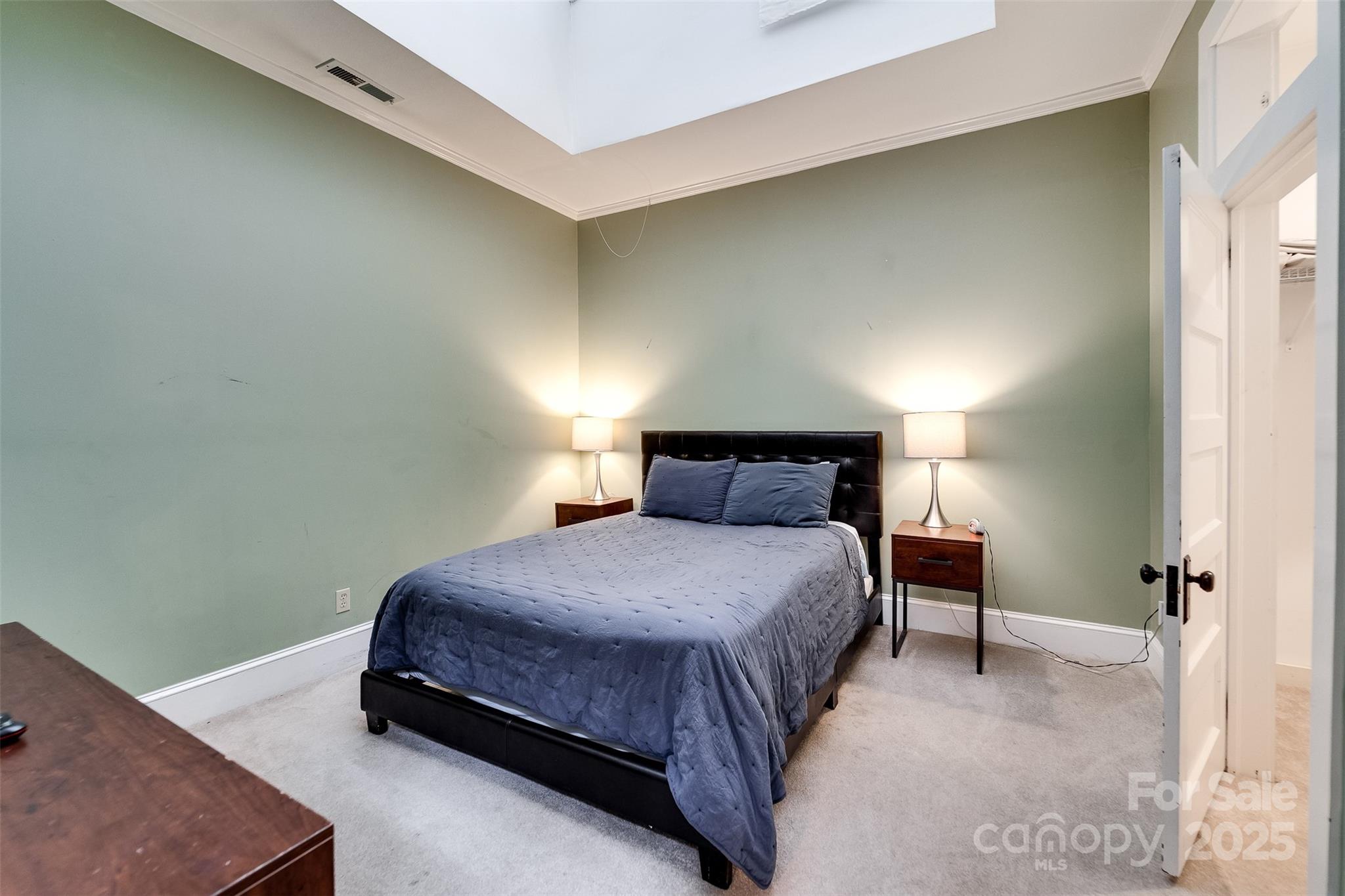 60 Everett Street Property Photo 28