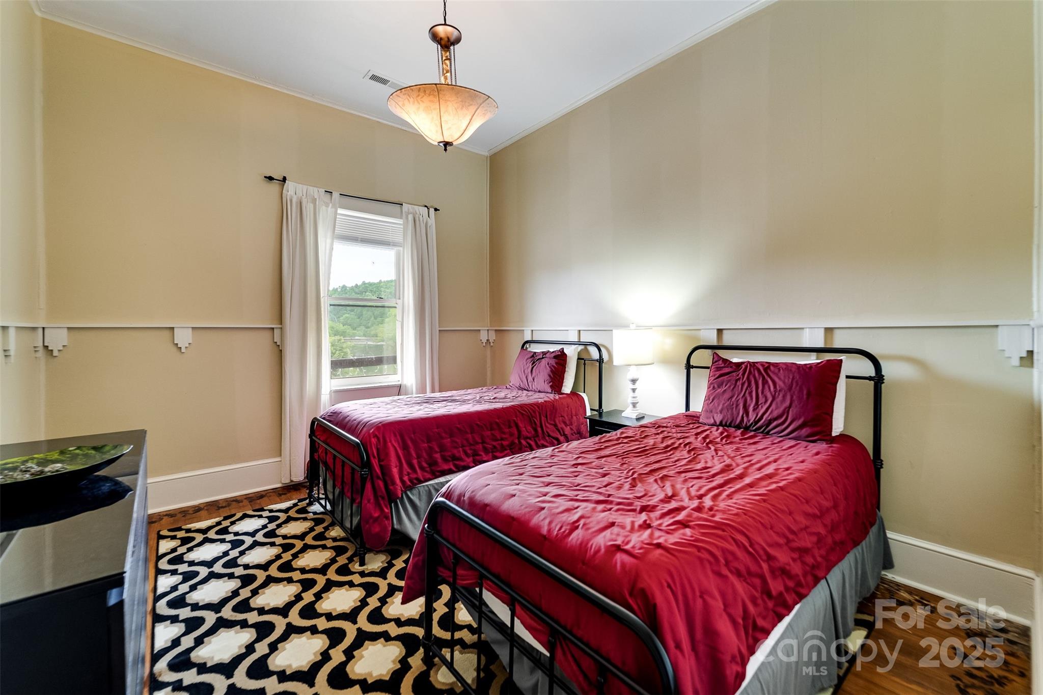 60 Everett Street Property Photo 29