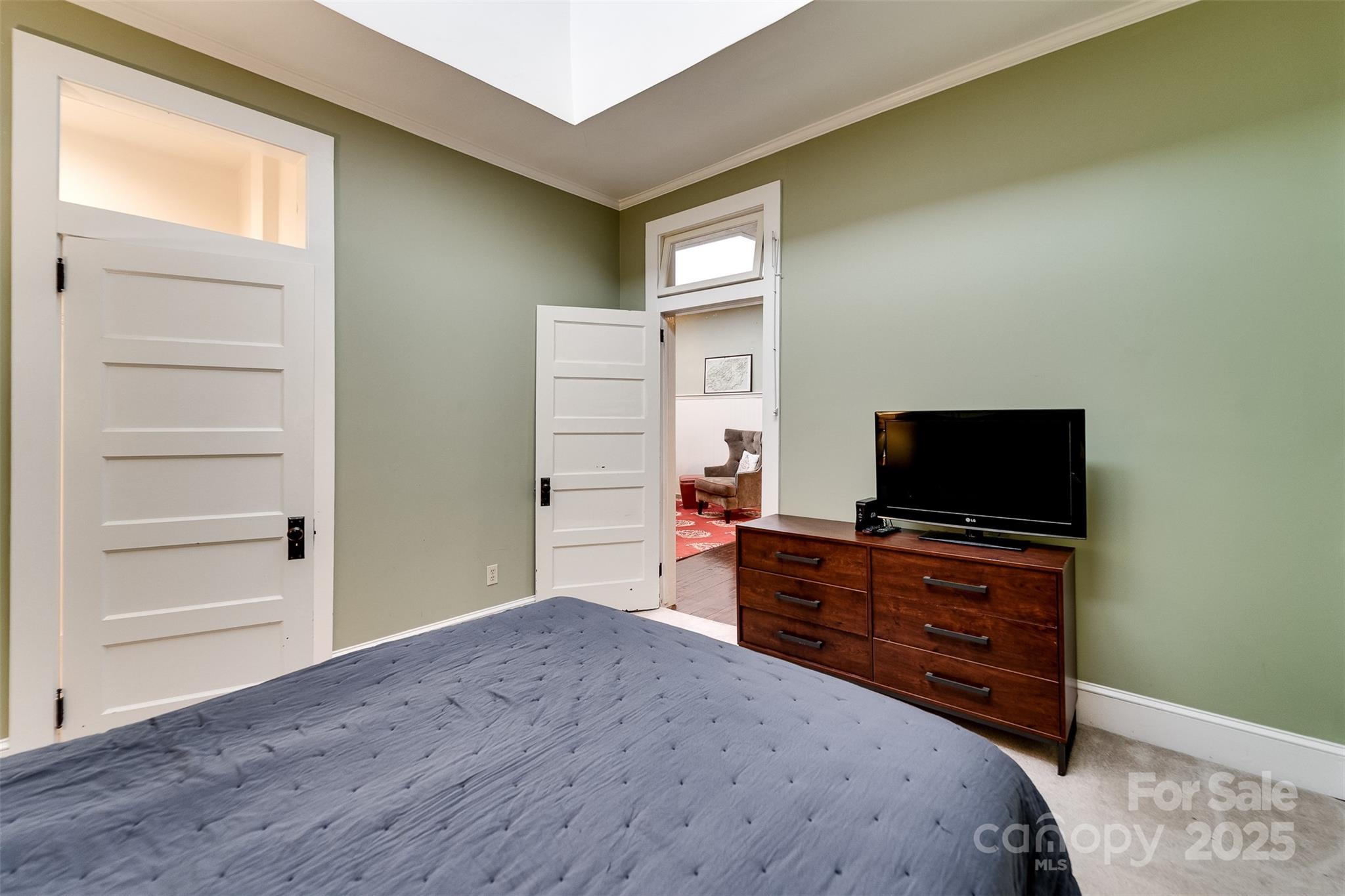 60 Everett Street Property Photo 30