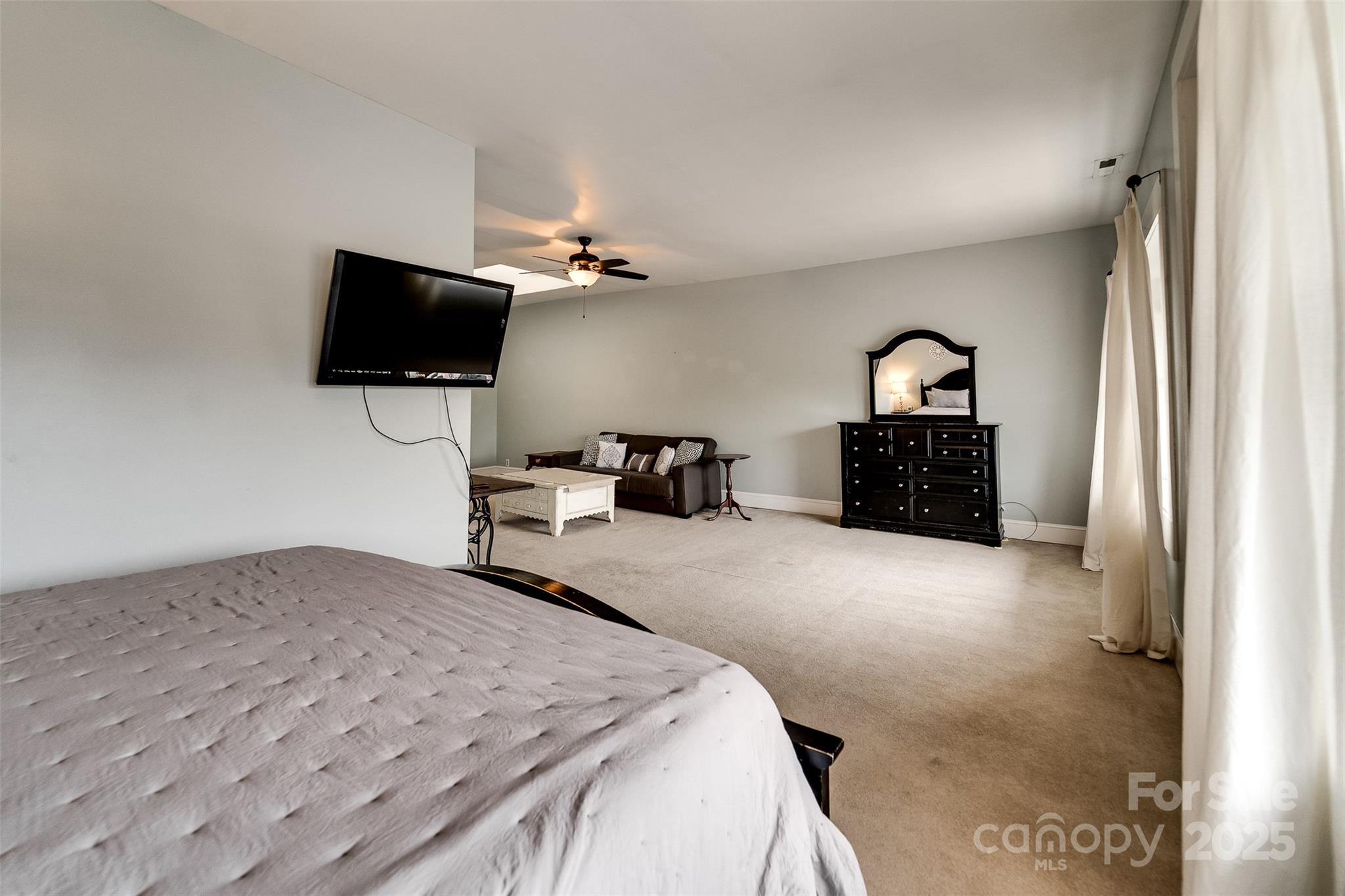 60 Everett Street Property Photo 37