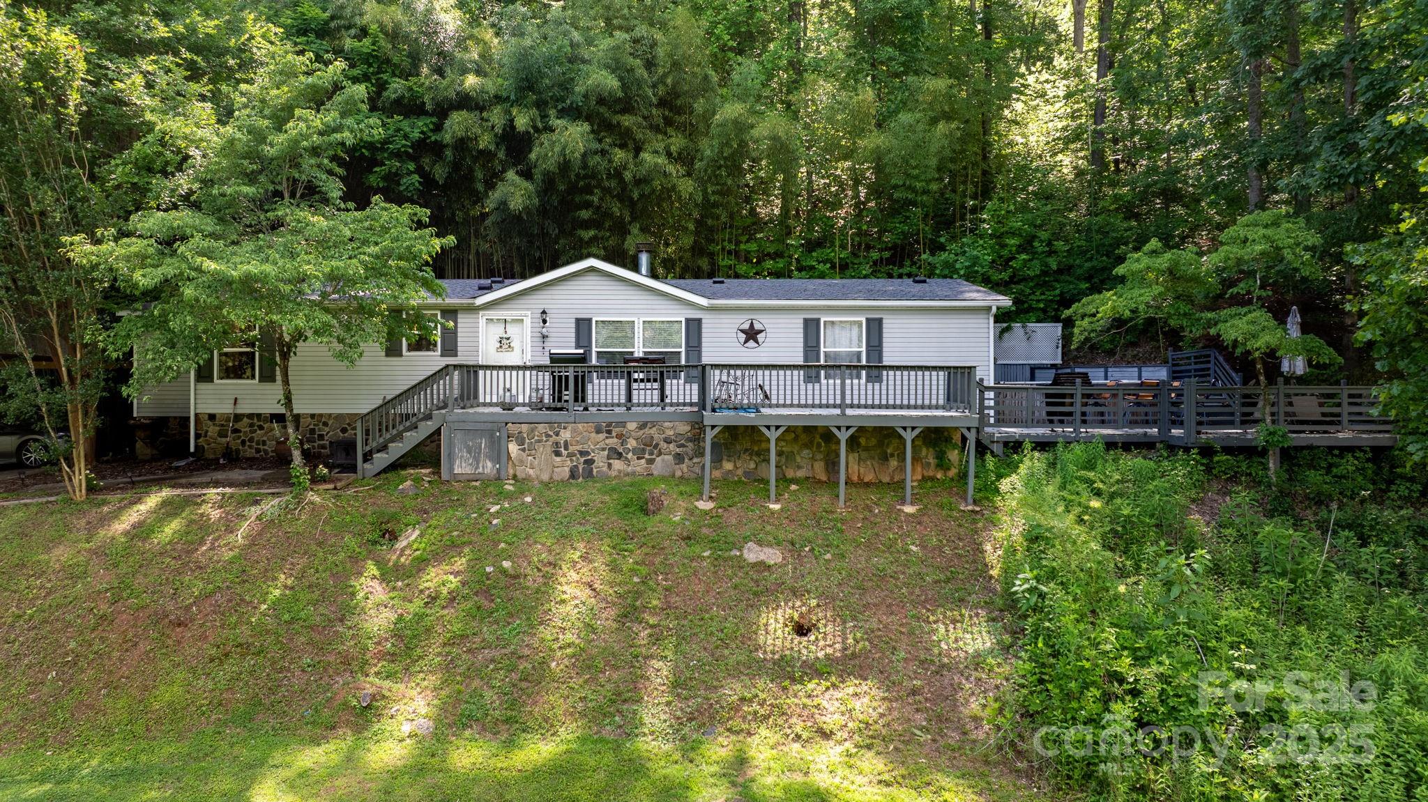 5366 Hayes Waters Road Property Photo 1