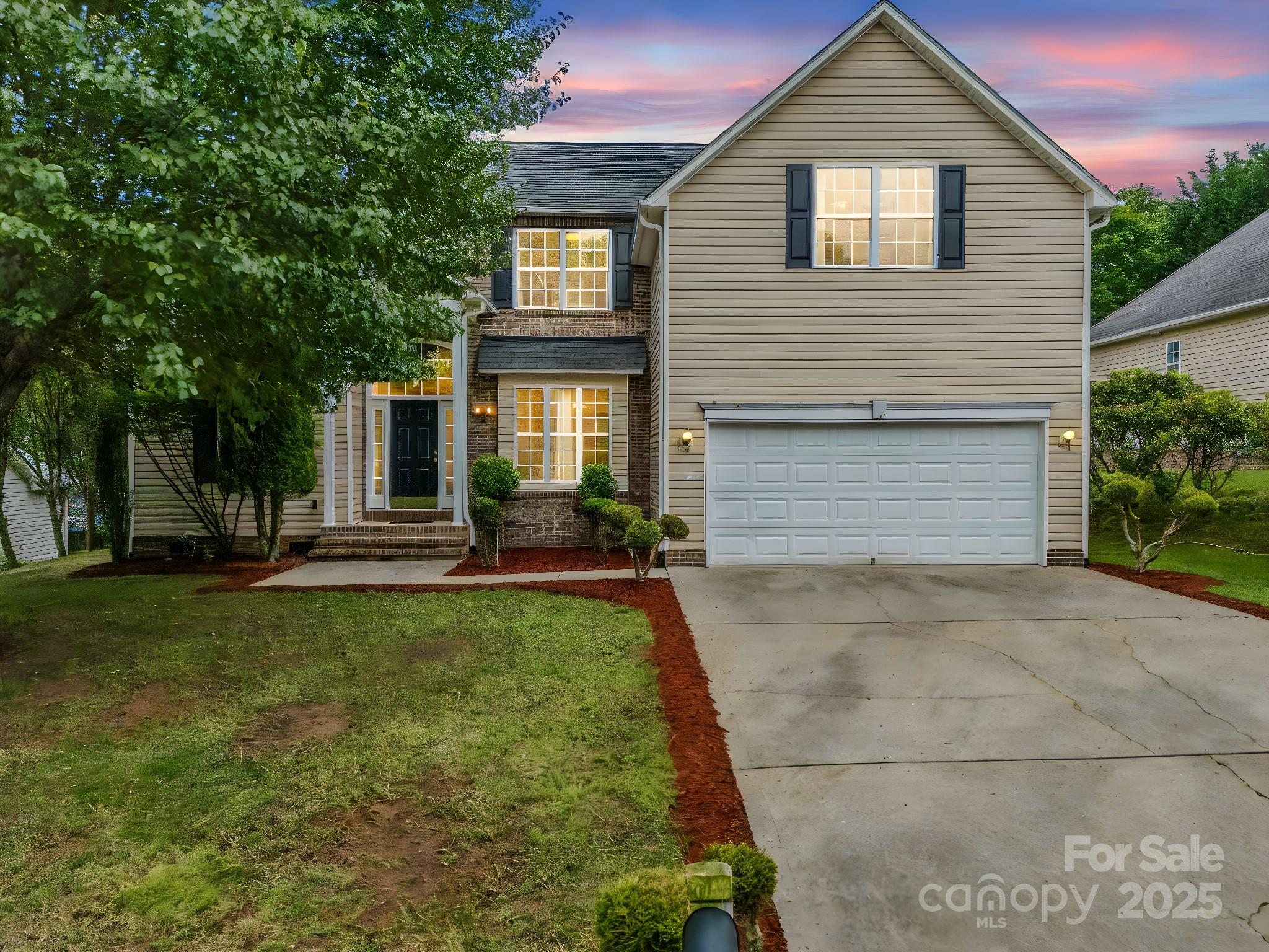 24 Yorktown Circle Property Photo 1