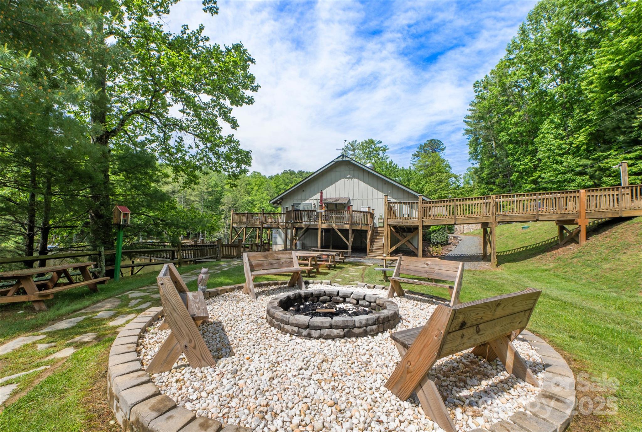 212 Saddle Lane 29 Property Photo 27