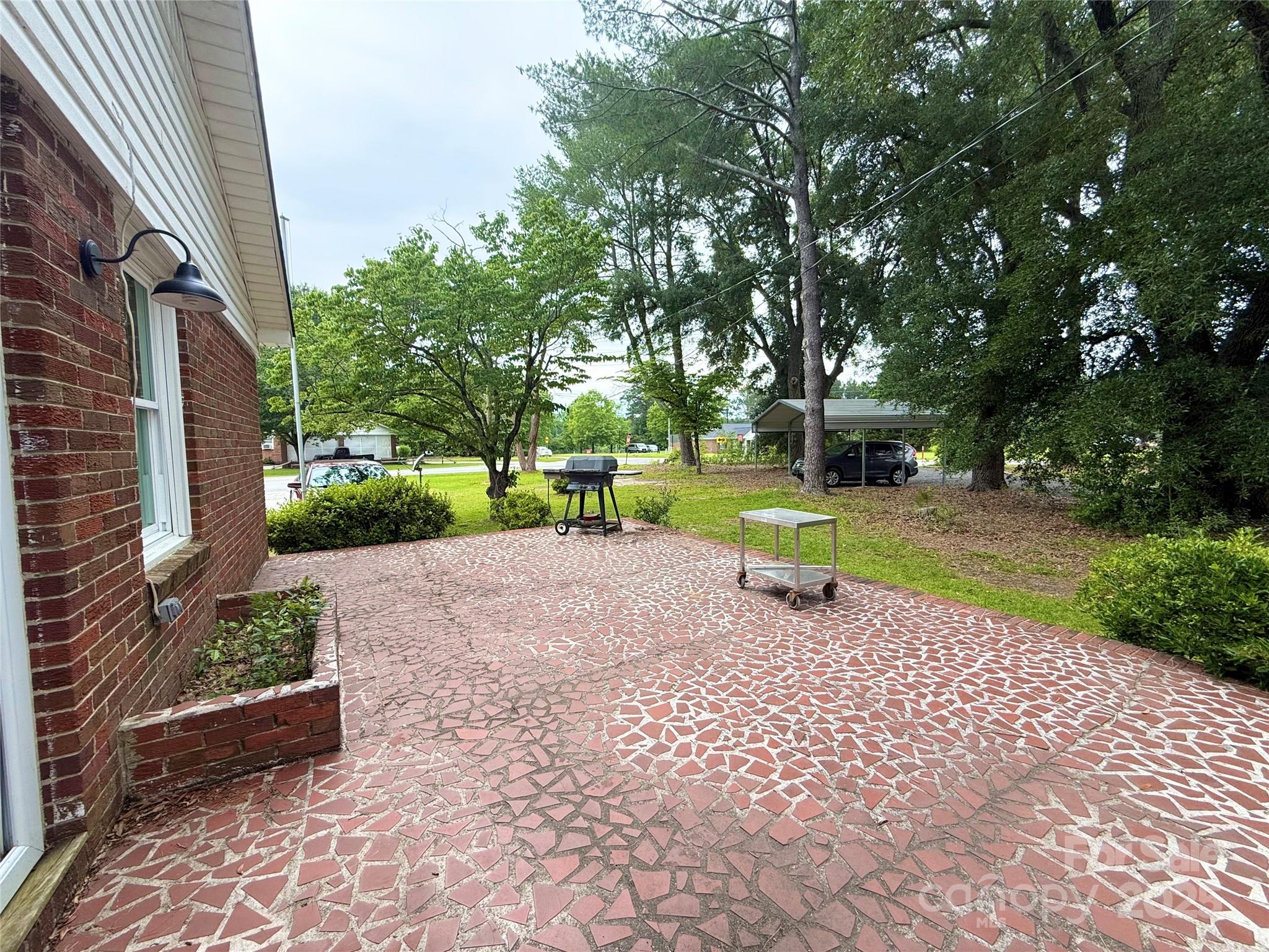 101 Windsor Drive Property Photo 6