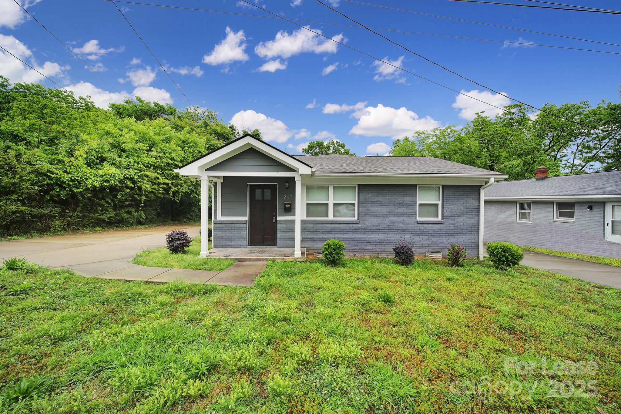 247 Salem Street Property Photo 1