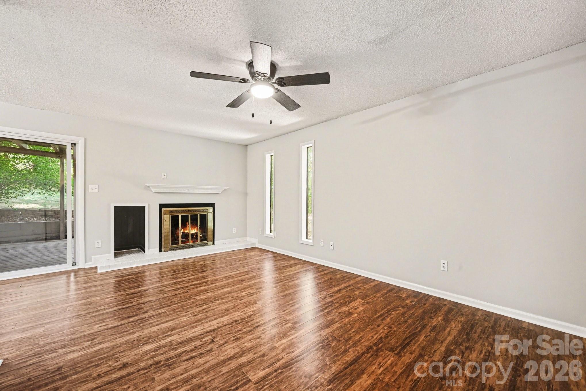 7900 Horse Chestnut Lane Property Photo 6