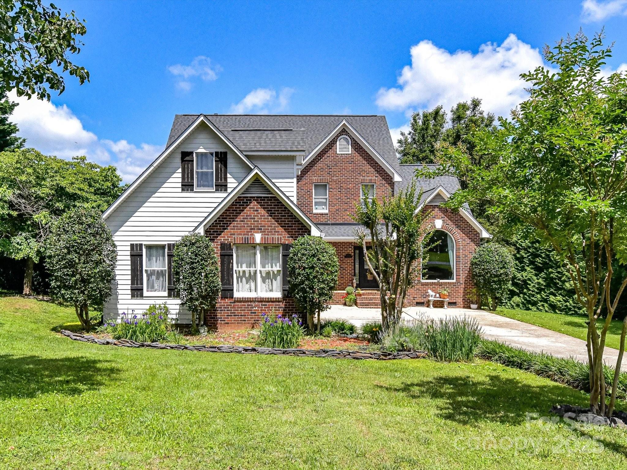 2325 Perry Road Property Photo 1