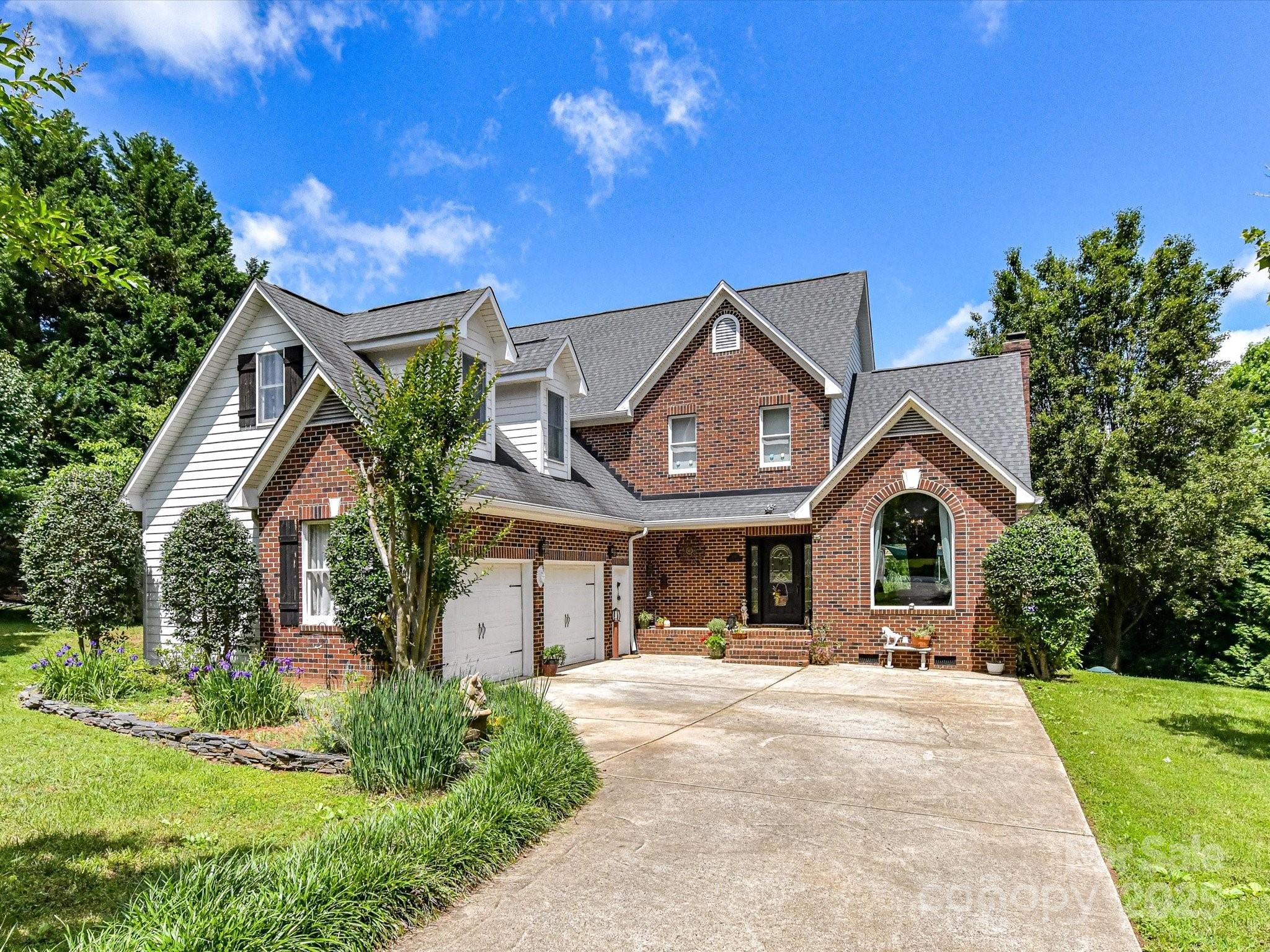 2325 Perry Road Property Photo 3