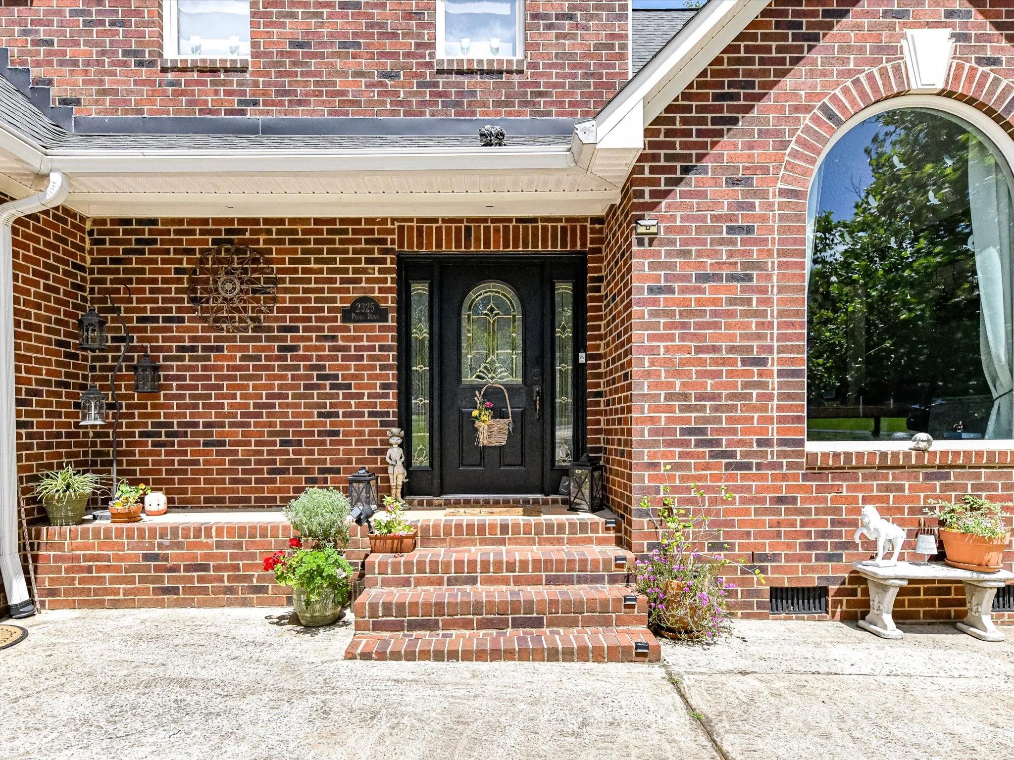 2325 Perry Road Property Photo 4