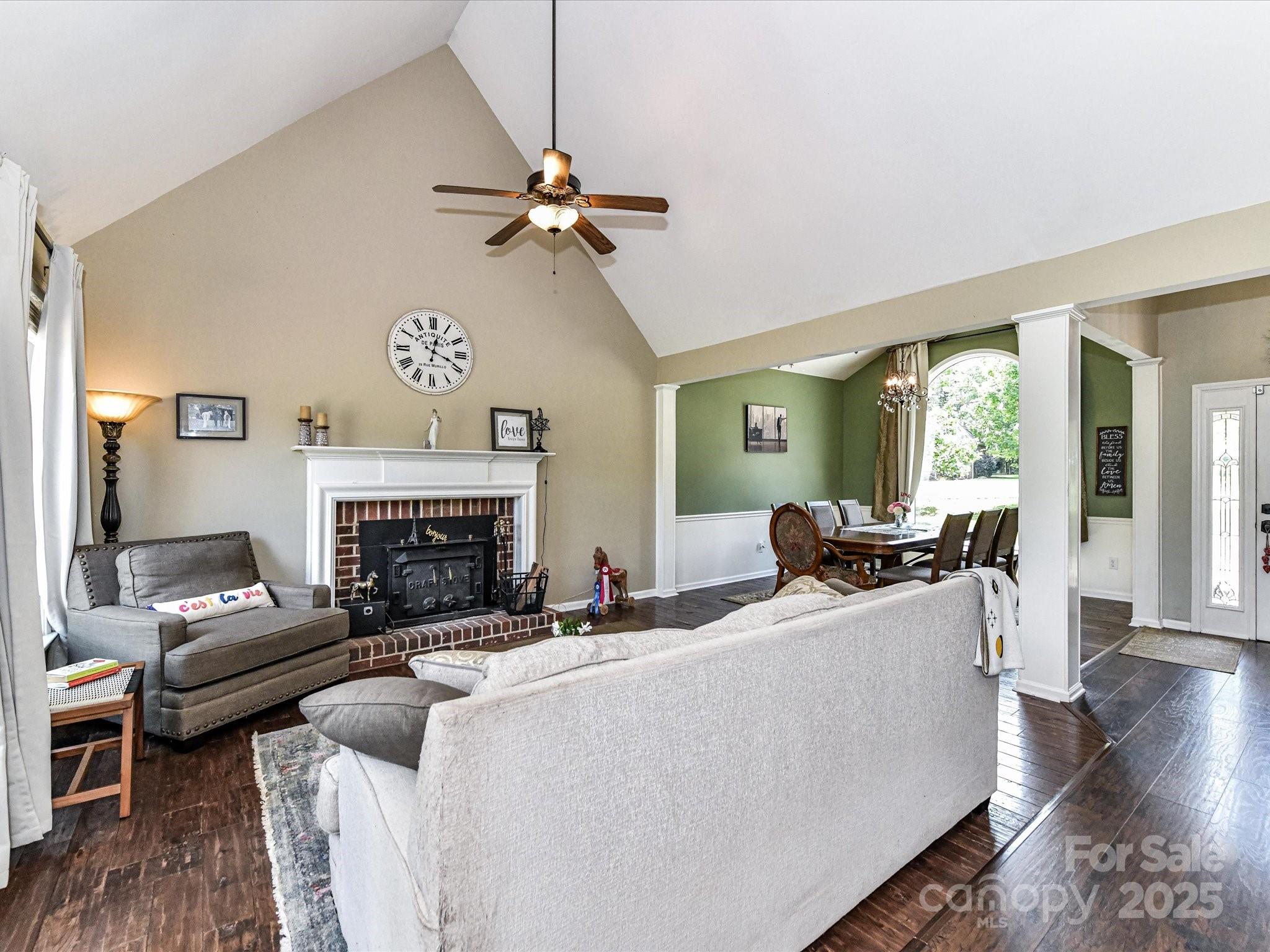 2325 Perry Road Property Photo 12