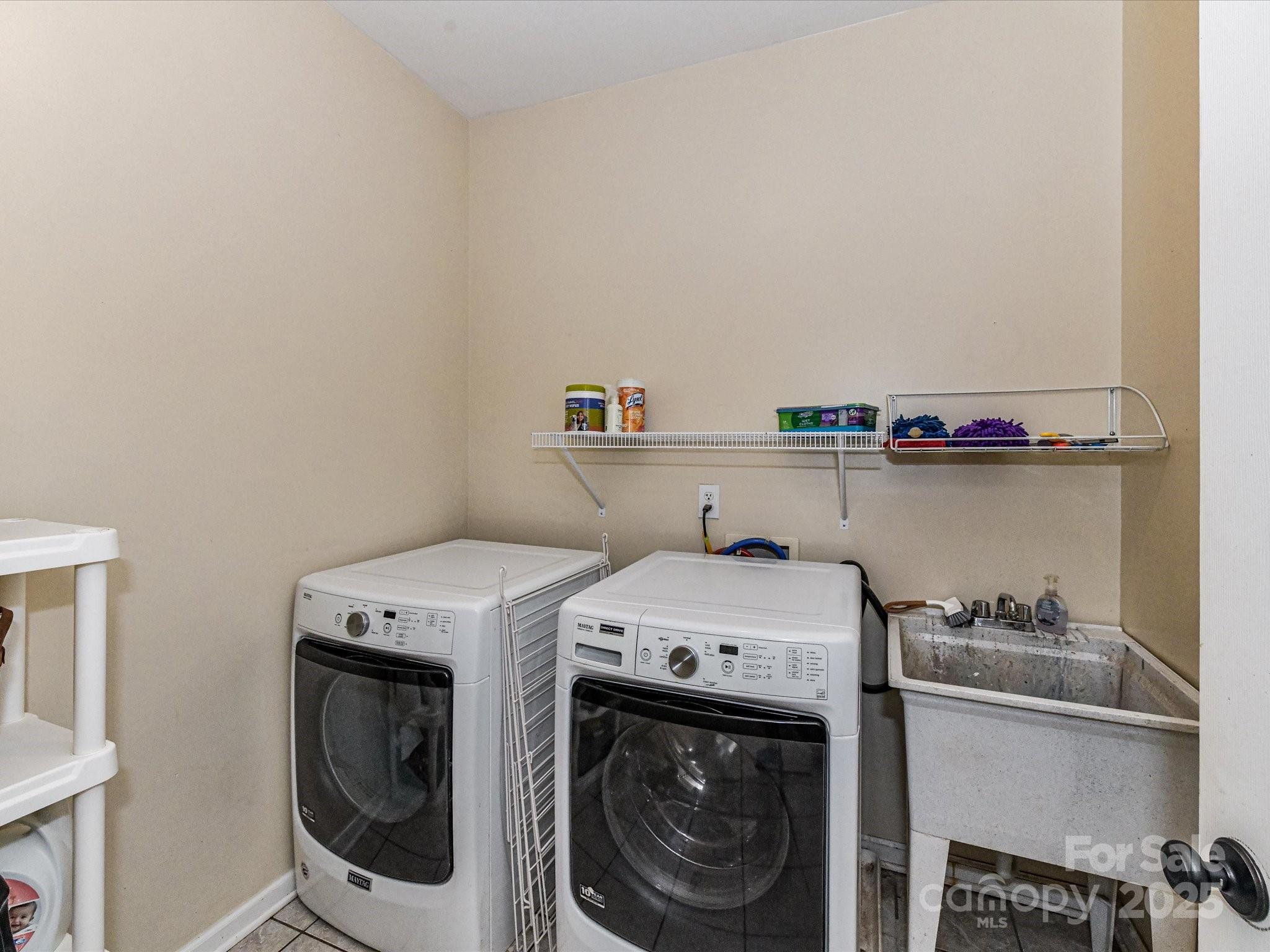 2325 Perry Road Property Photo 25