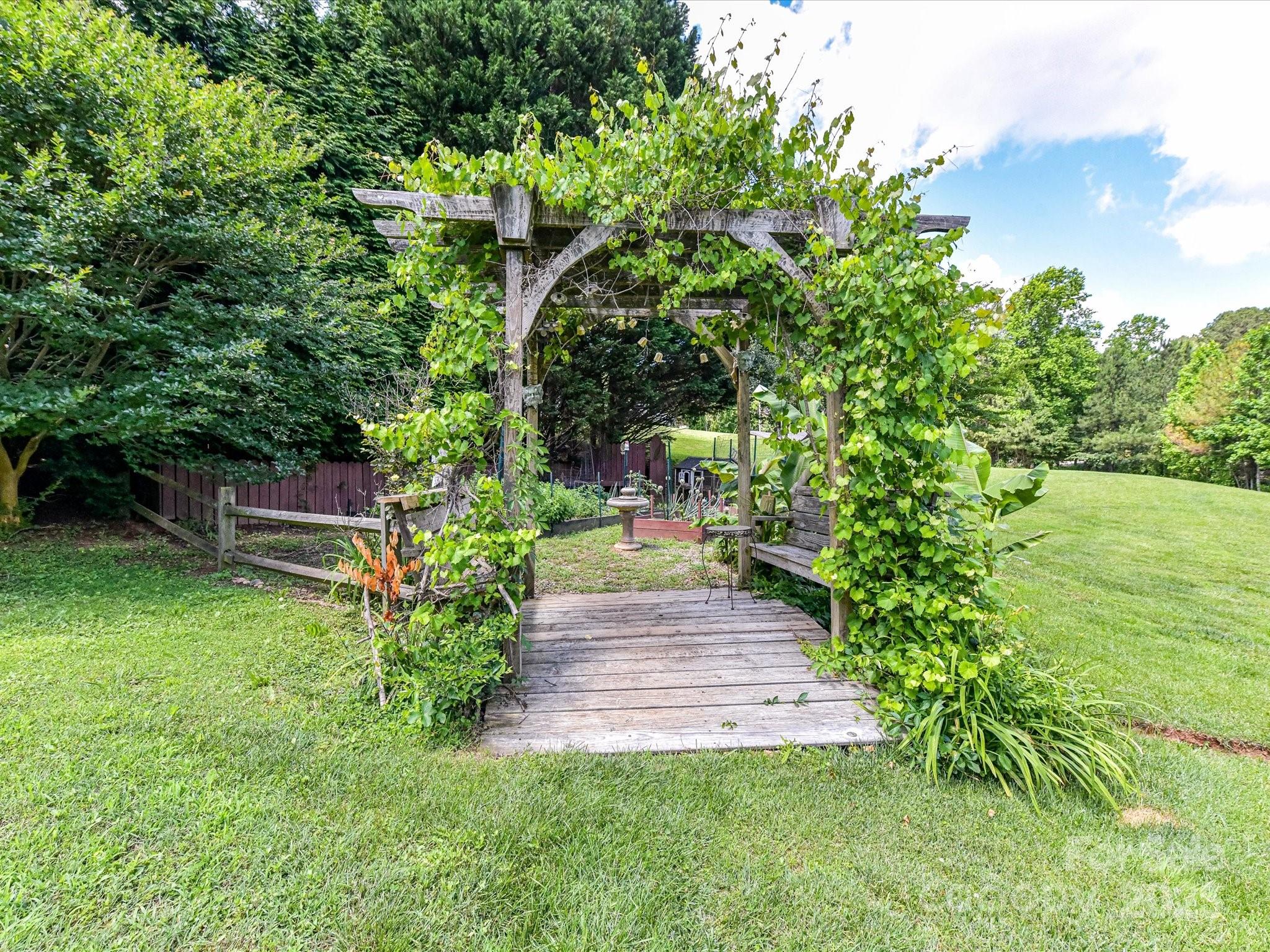 2325 Perry Road Property Photo 38