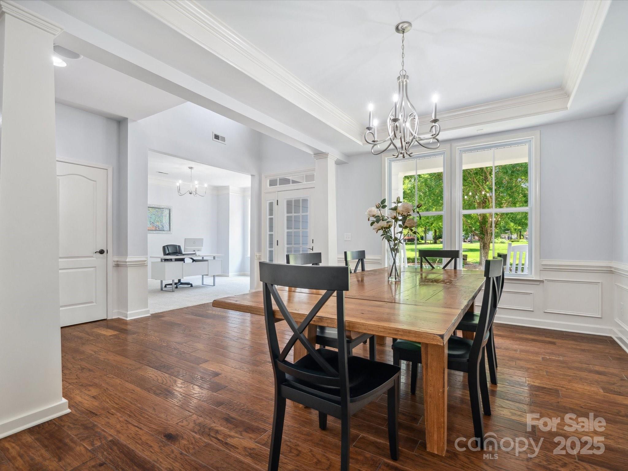 5005 Hedgebrook Lane Property Photo 5