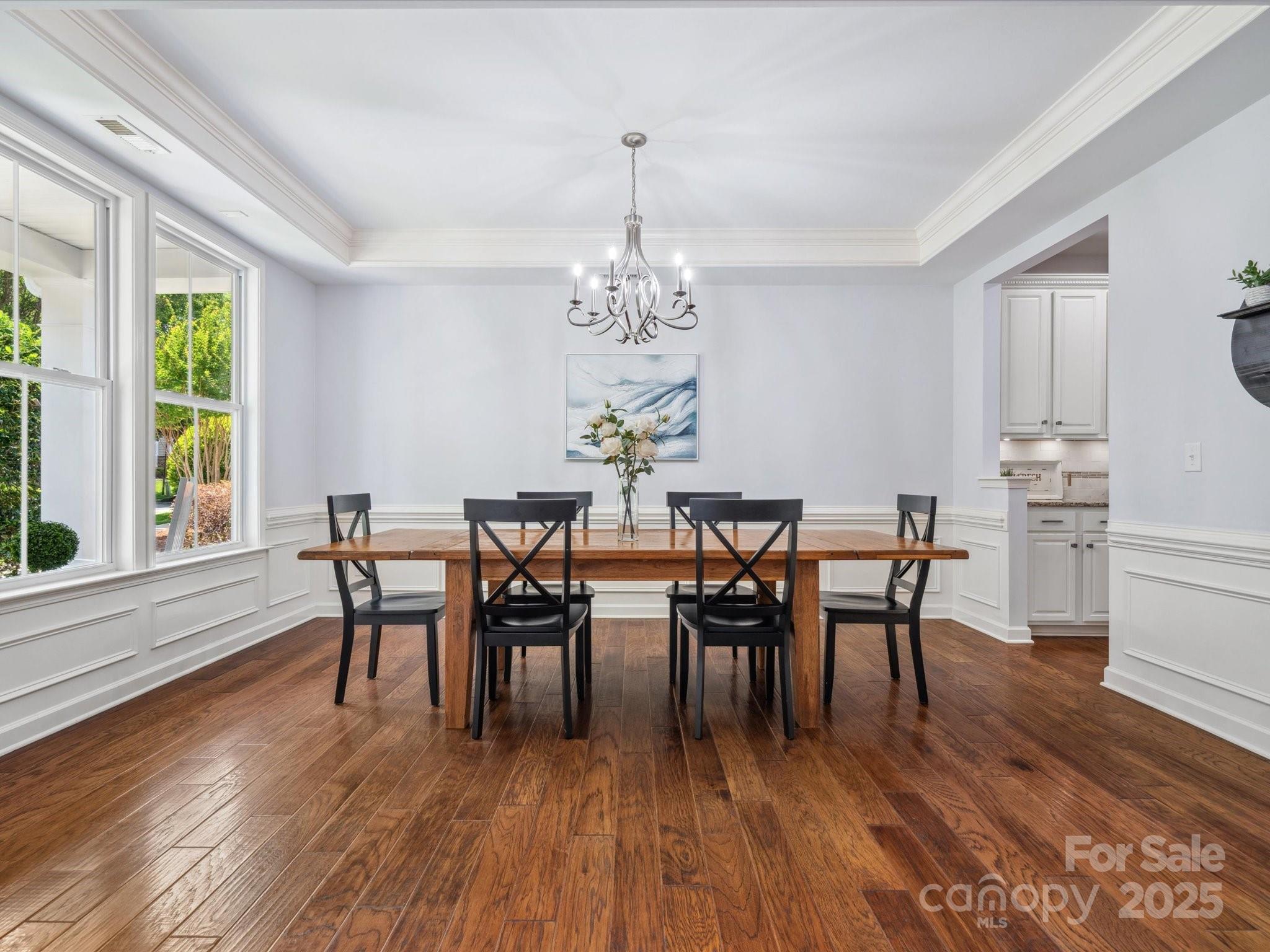 5005 Hedgebrook Lane Property Photo 6