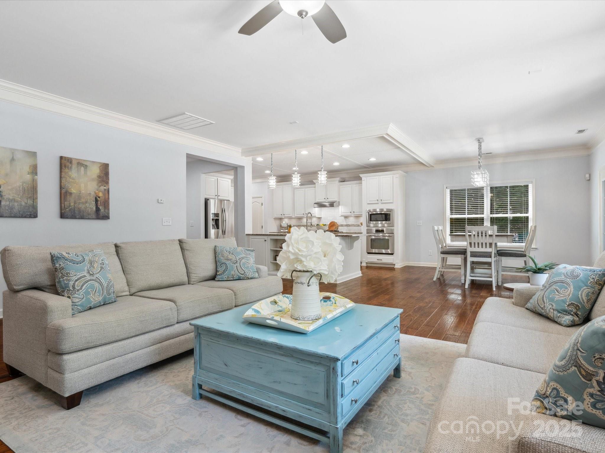 5005 Hedgebrook Lane Property Photo 19