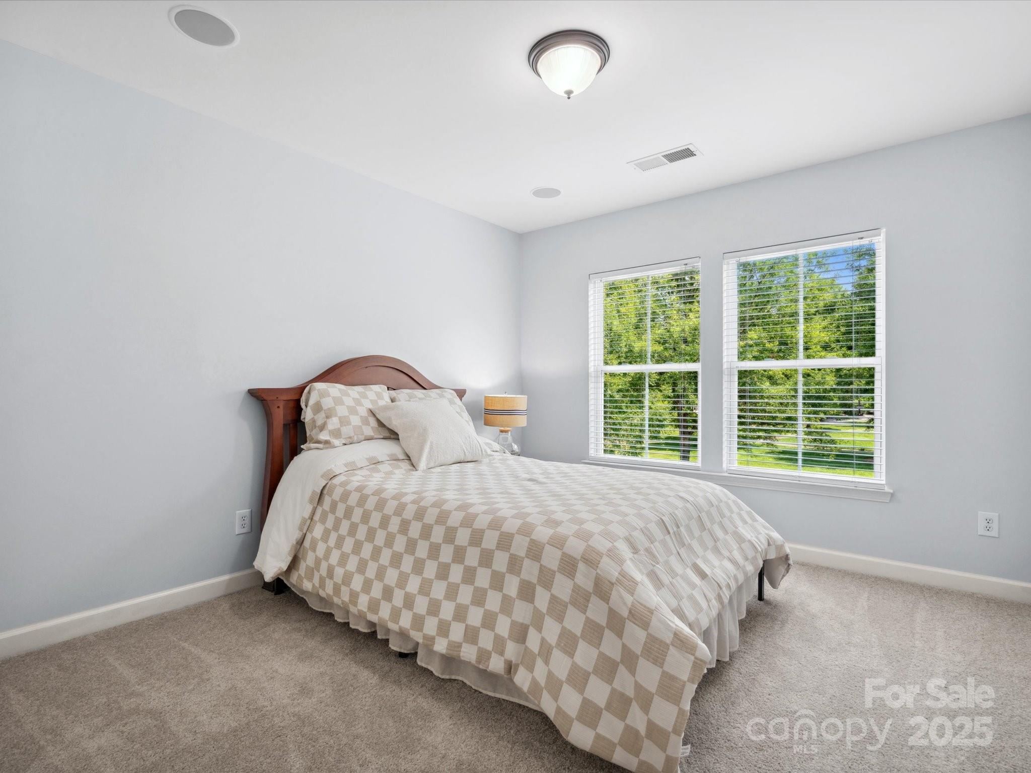 5005 Hedgebrook Lane Property Photo 28