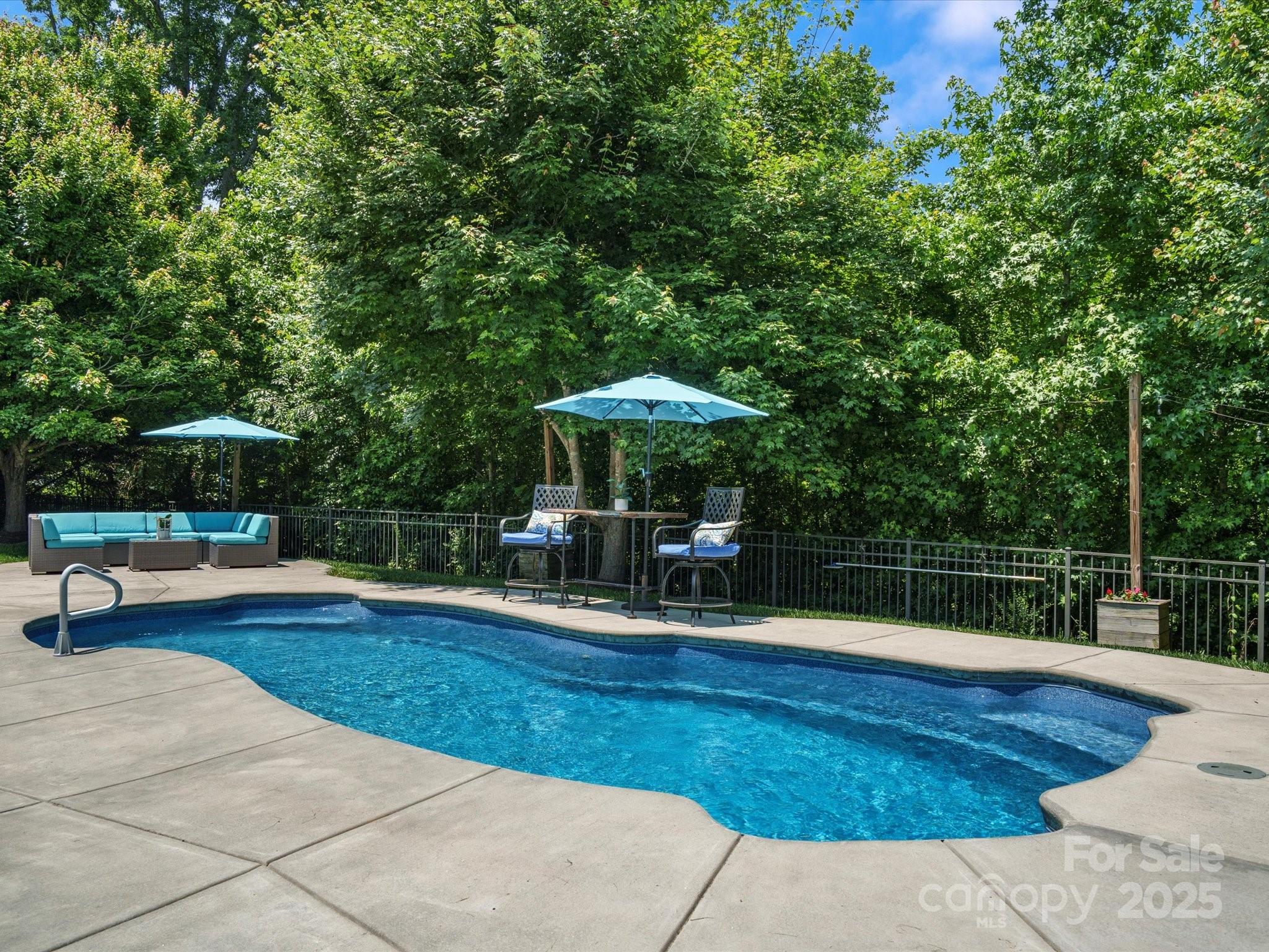 5005 Hedgebrook Lane Property Photo 40