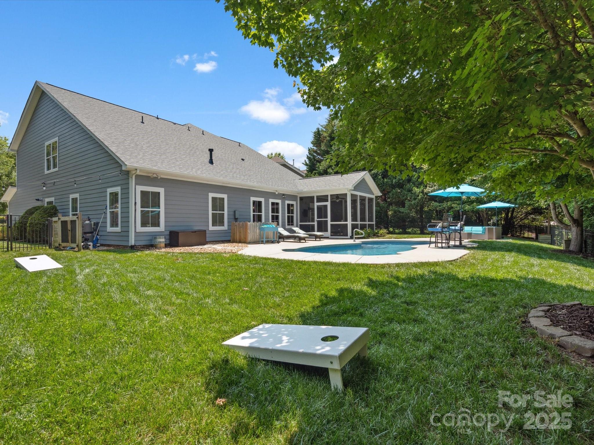 5005 Hedgebrook Lane Property Photo 42