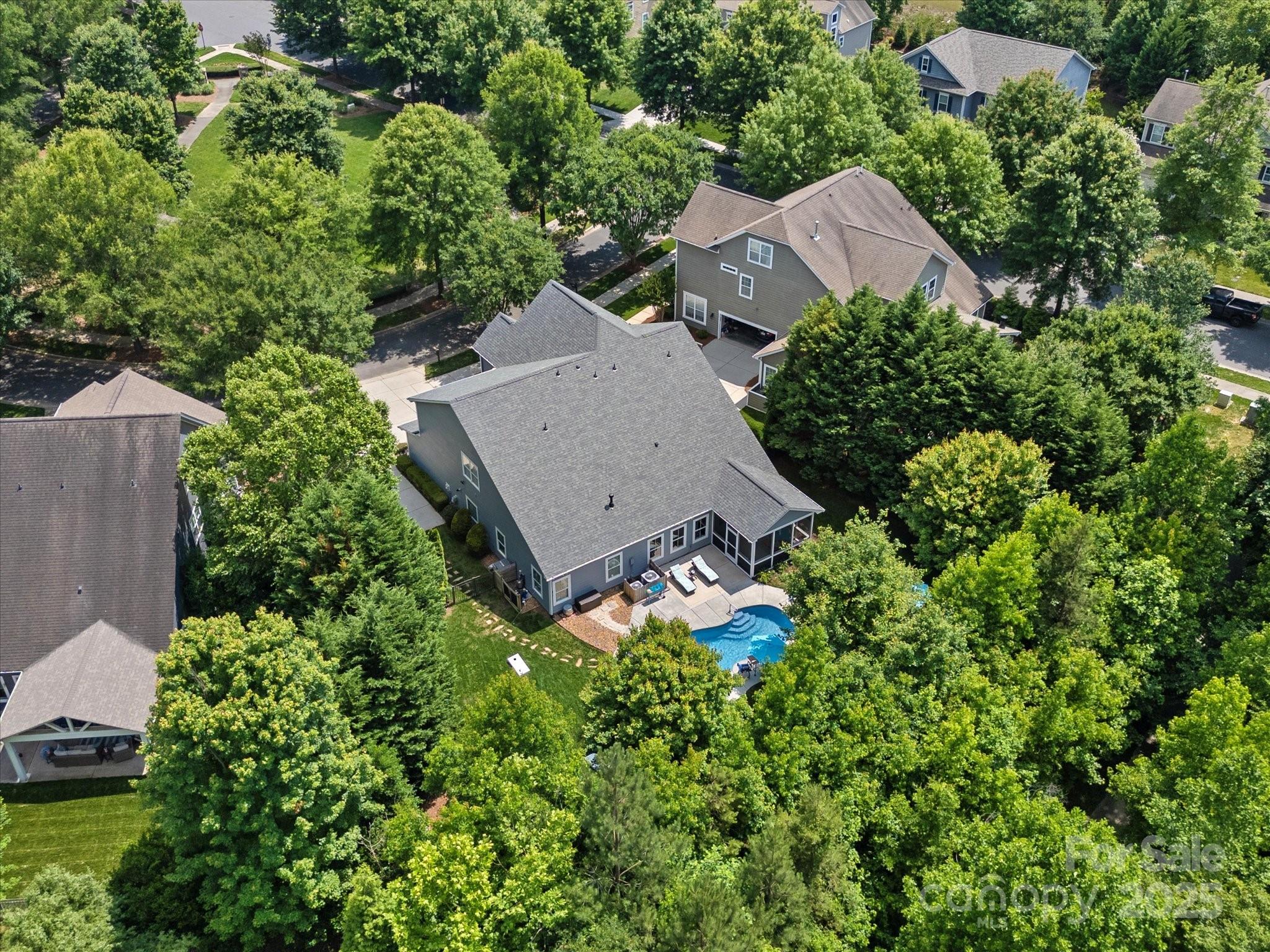 5005 Hedgebrook Lane Property Photo 45