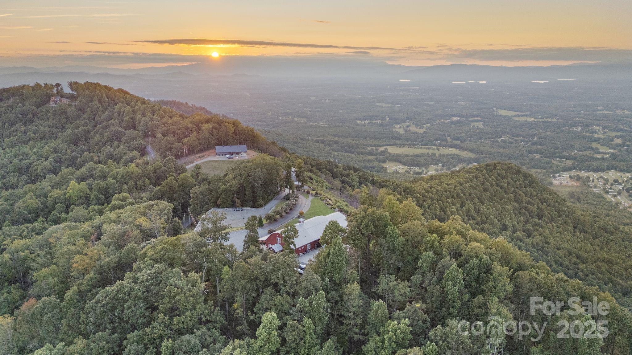 6572 Burkemont Road Property Photo 3