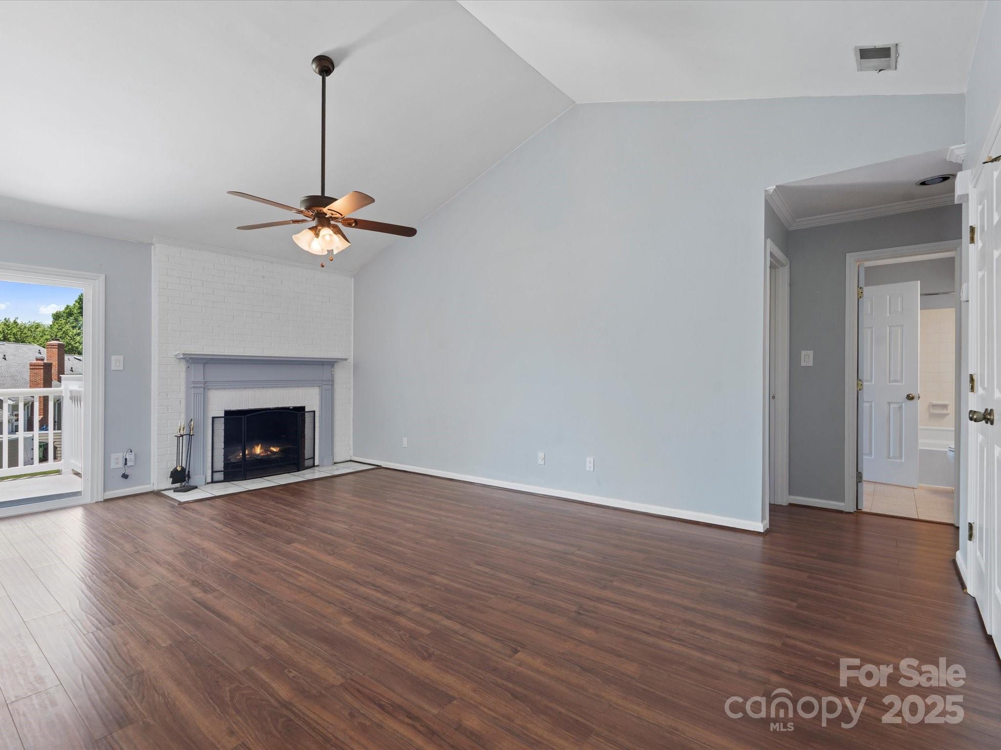 9404 S Vicksburg Park Court Property Photo 9