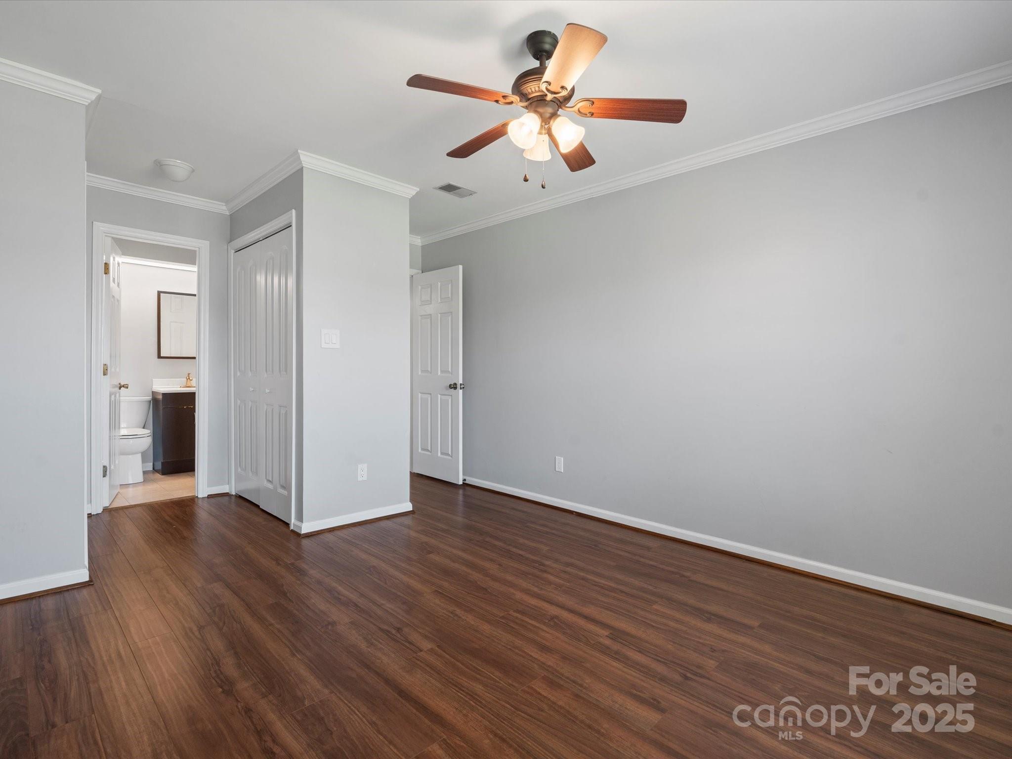 9404 S Vicksburg Park Court Property Photo 16