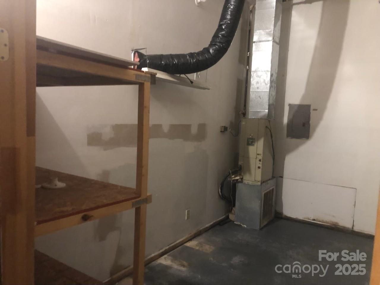 1 Buffalo Avenue 216 Property Photo 10