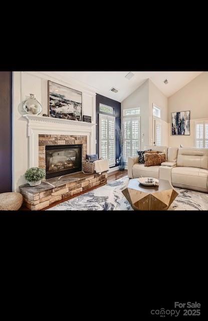 2234 Donnington Lane Property Photo 4