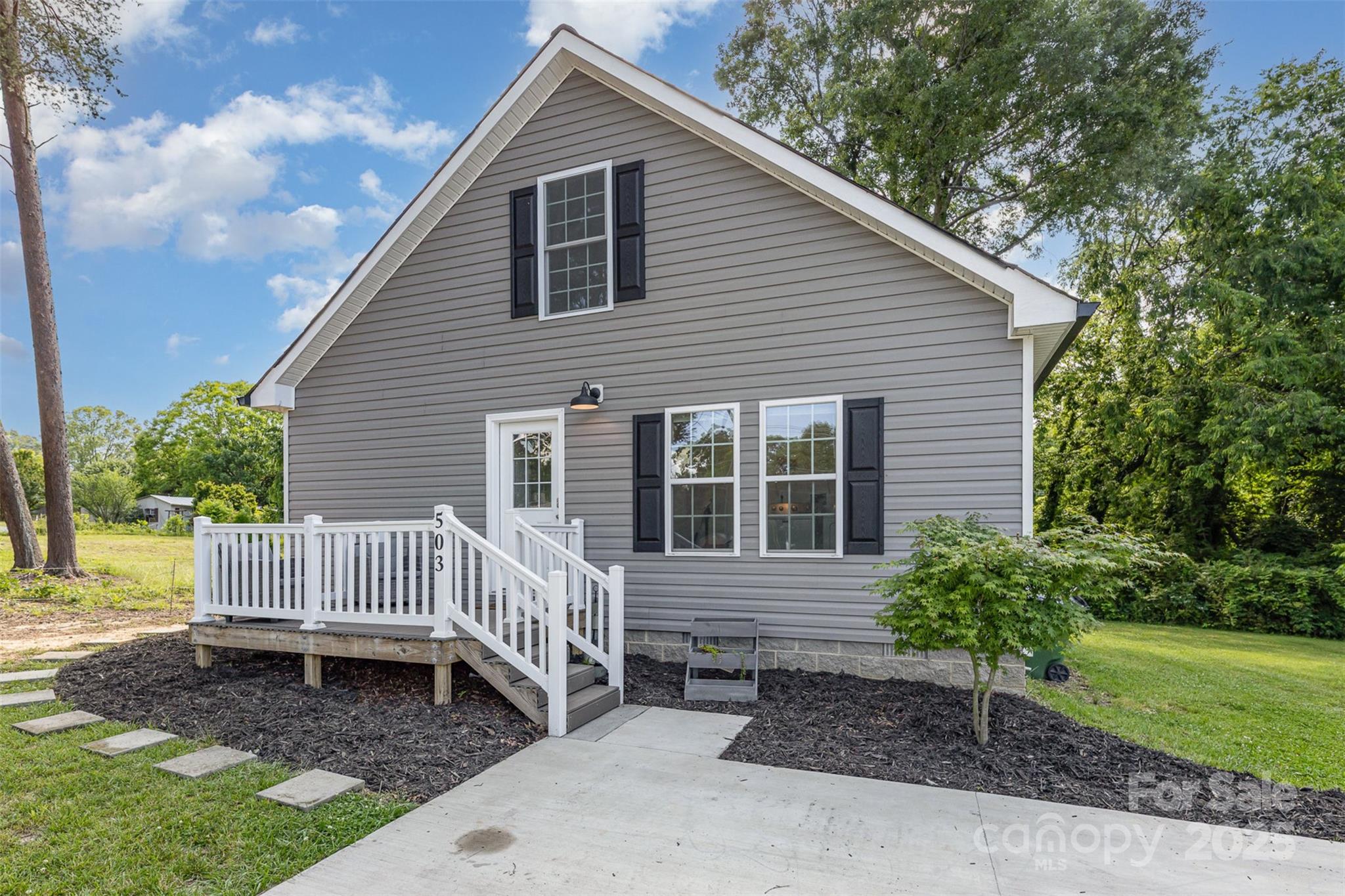 503 Apple Street