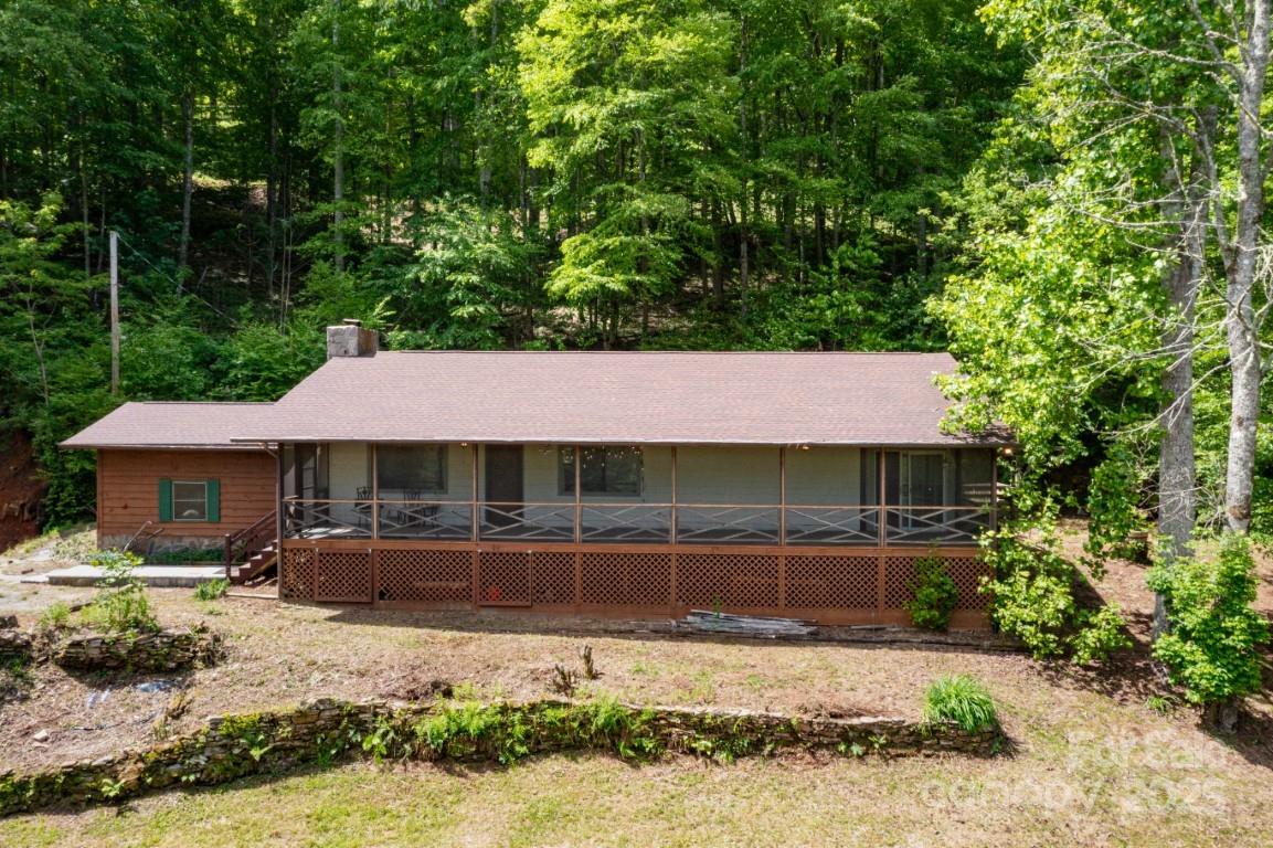 247 Three Springs Drive Property Photo 1