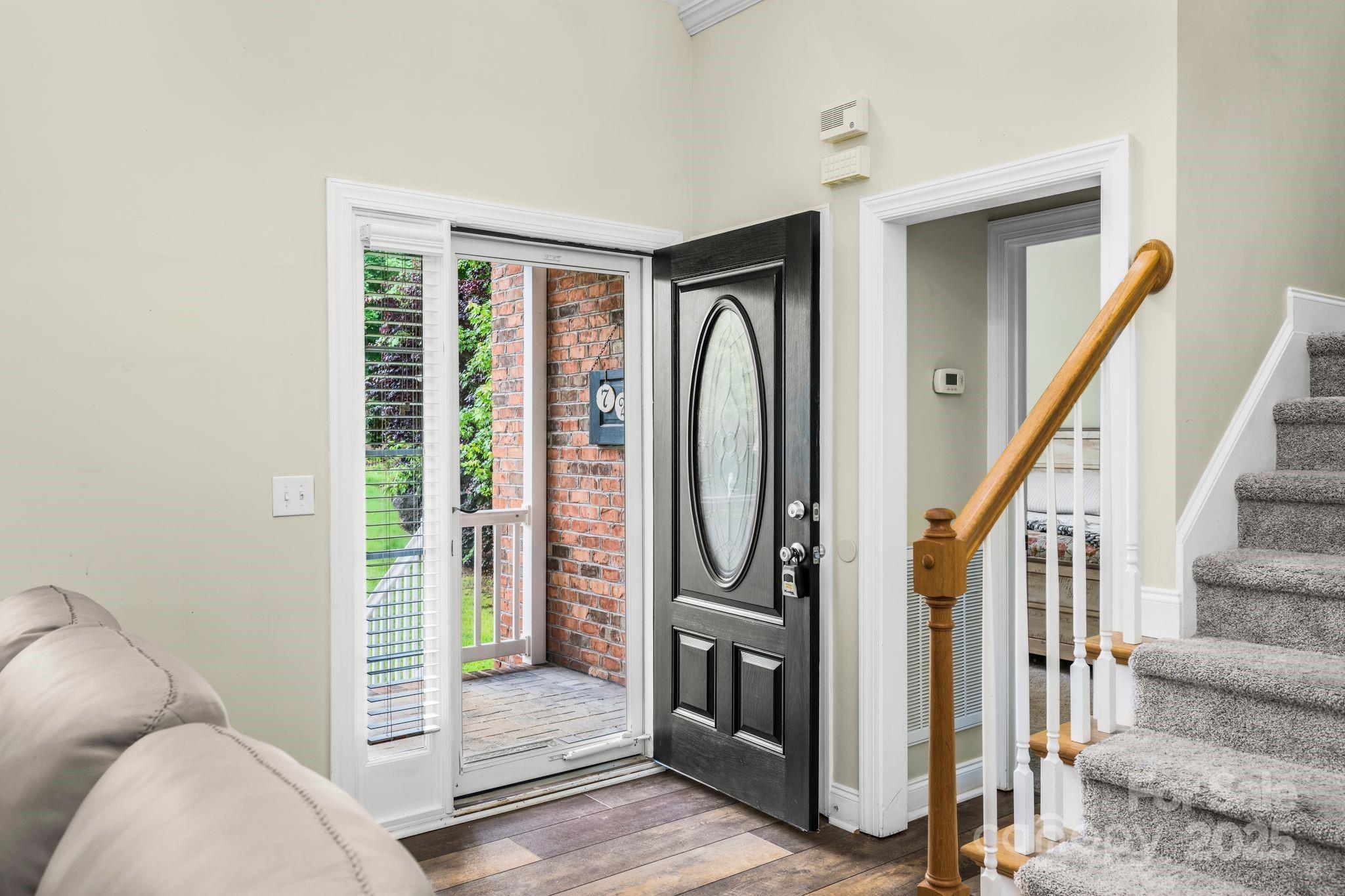7255 Orchard Path Drive Property Photo 3