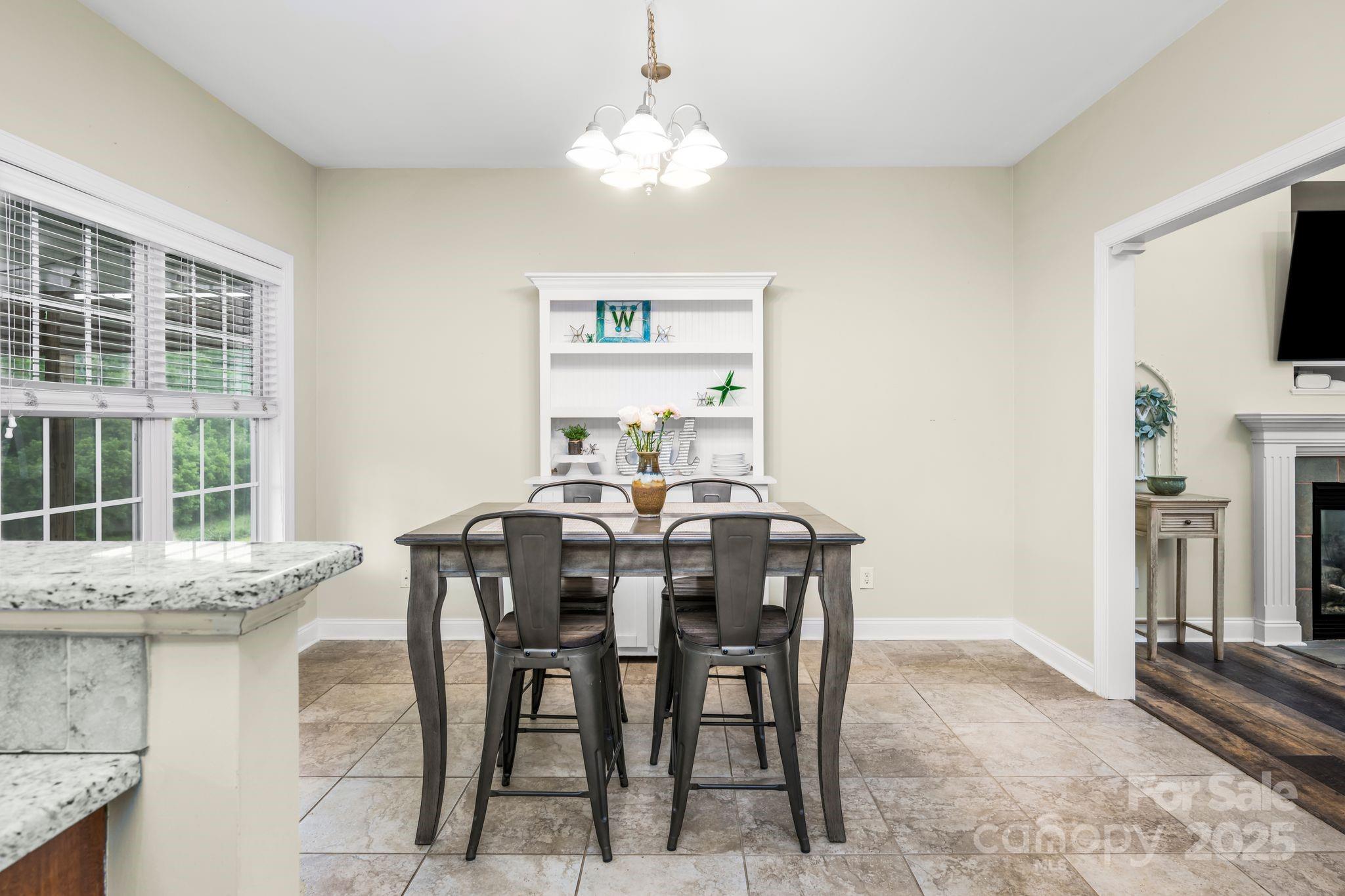 7255 Orchard Path Drive Property Photo 7