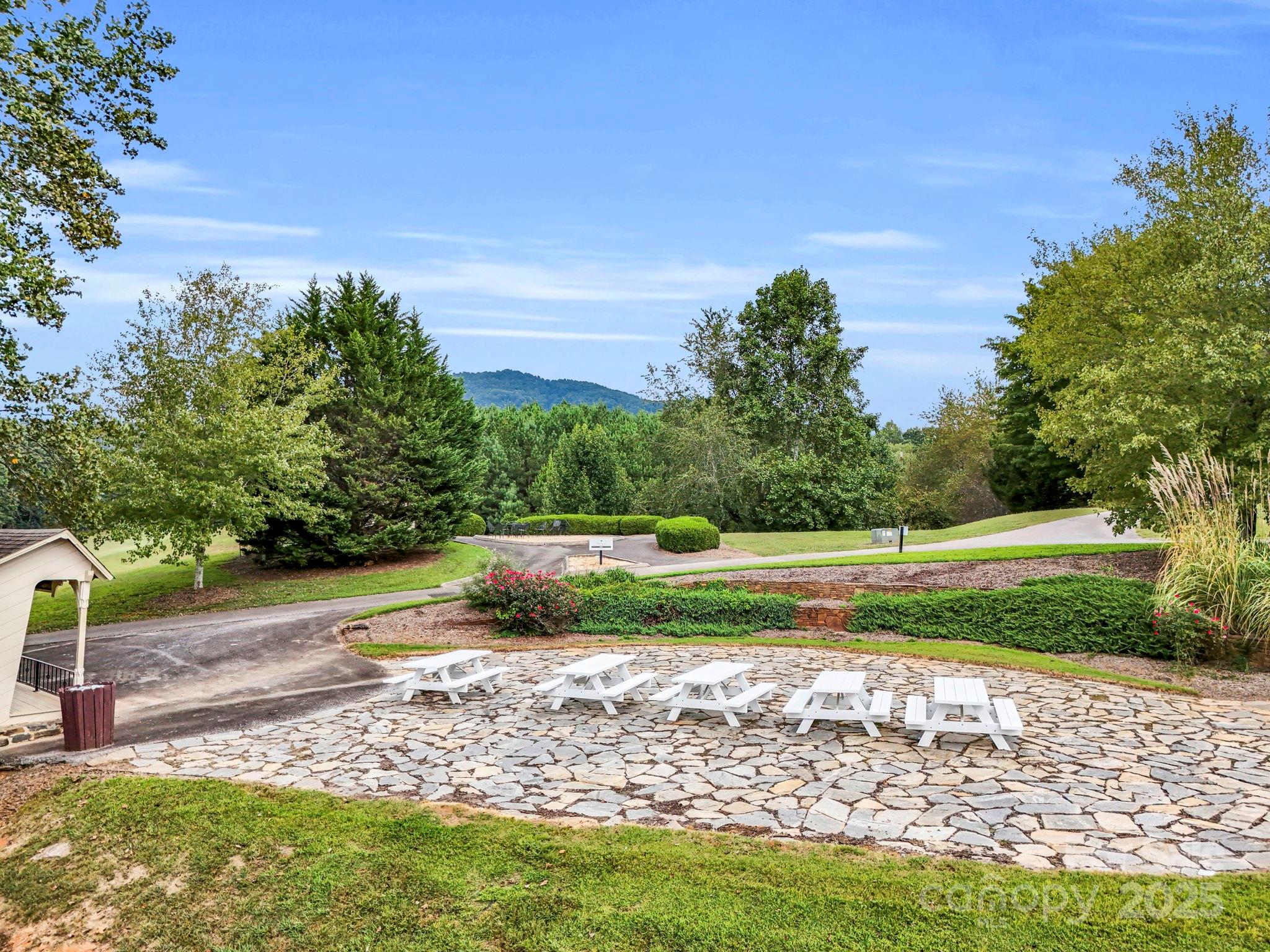 176 High Road Court Property Photo 40