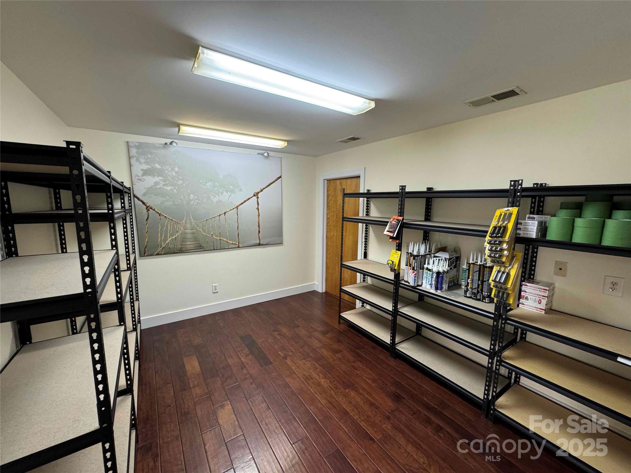 105 Corporate Boulevard Property Photo 14