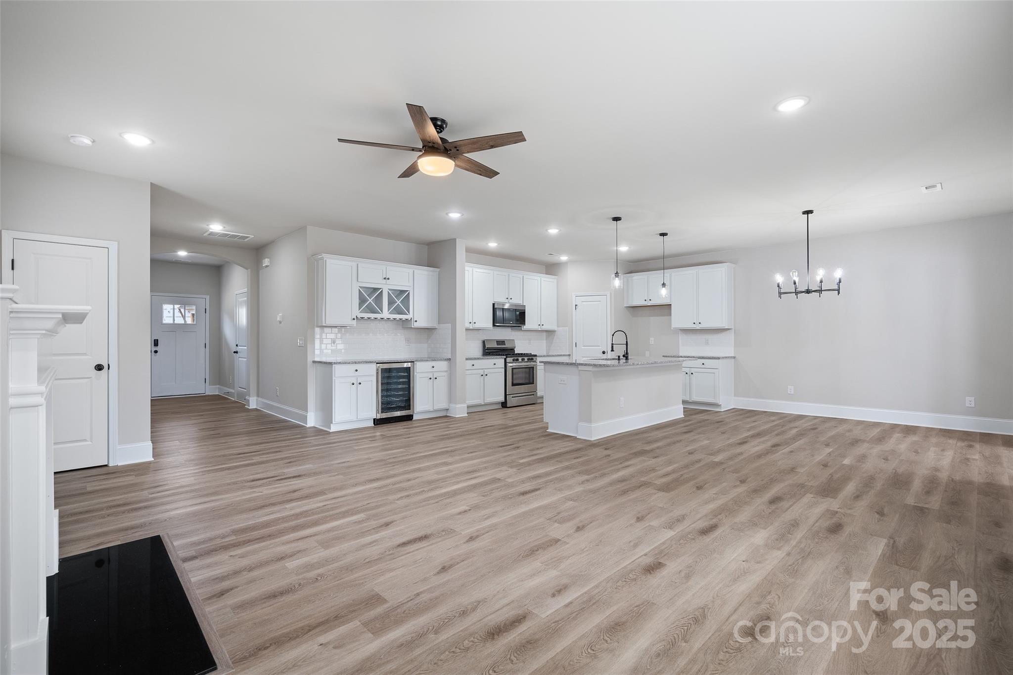 3922 Litchfield Road Property Photo 6