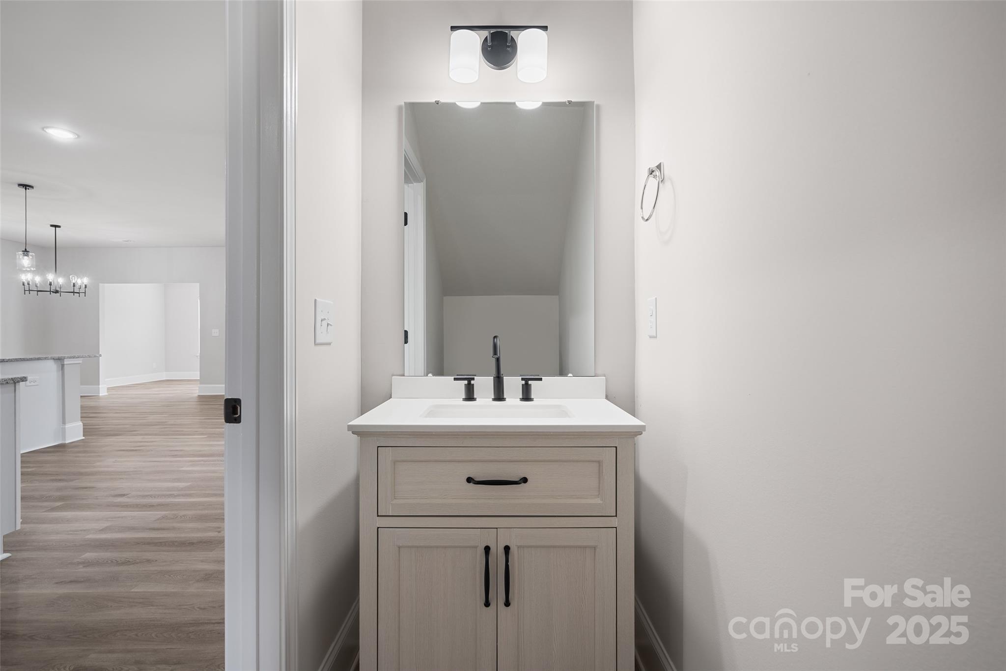 3922 Litchfield Road Property Photo 13