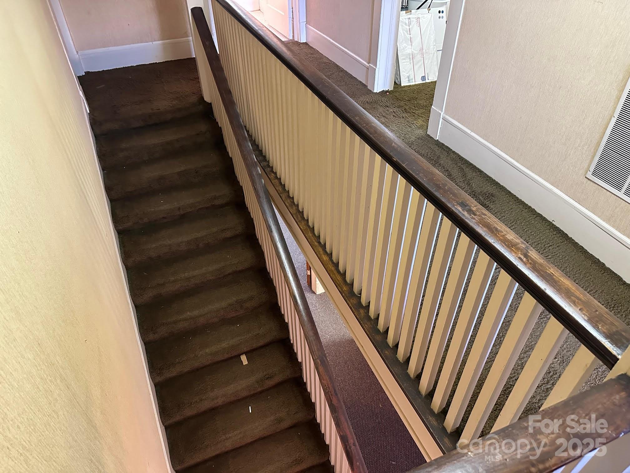 943 N Church Street Property Photo 12
