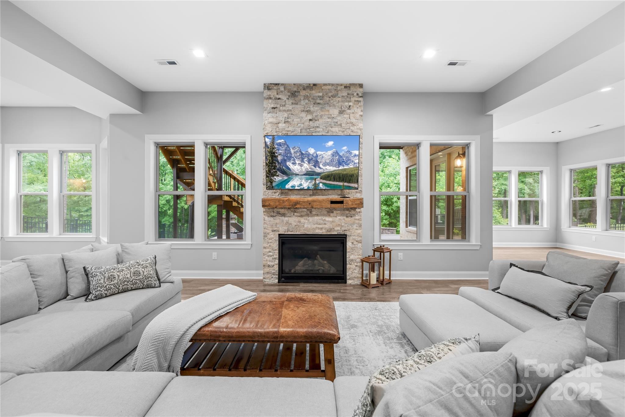2289 Pine Valley Drive Property Photo 33