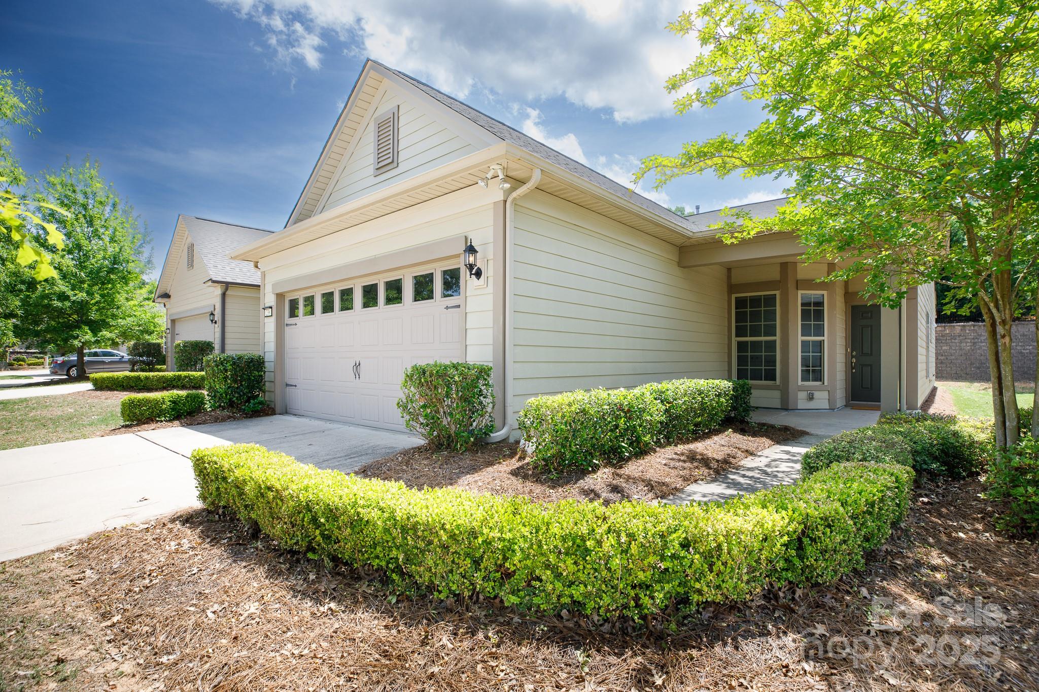 238 Cherrytree Drive Property Photo 1